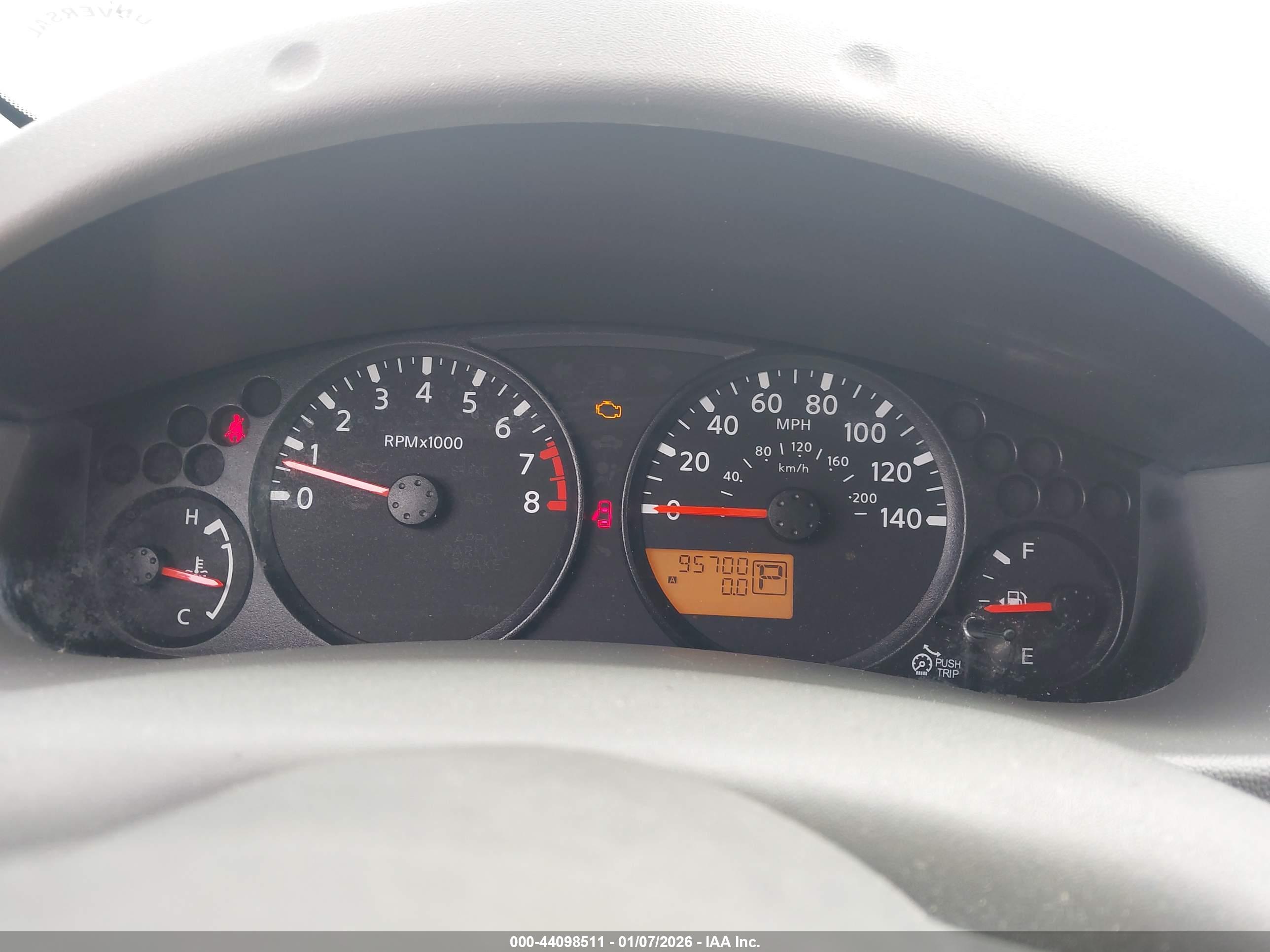 NISSAN FRONTIER image 7