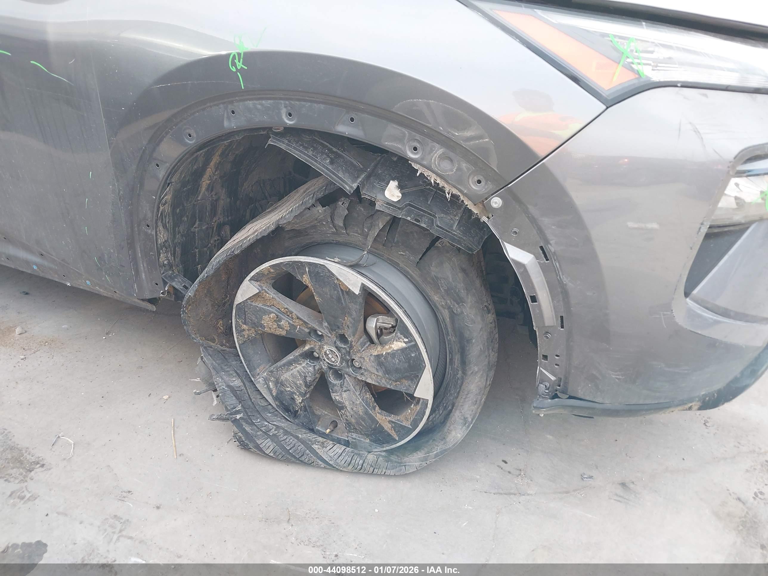 NISSAN ROGUE image 6