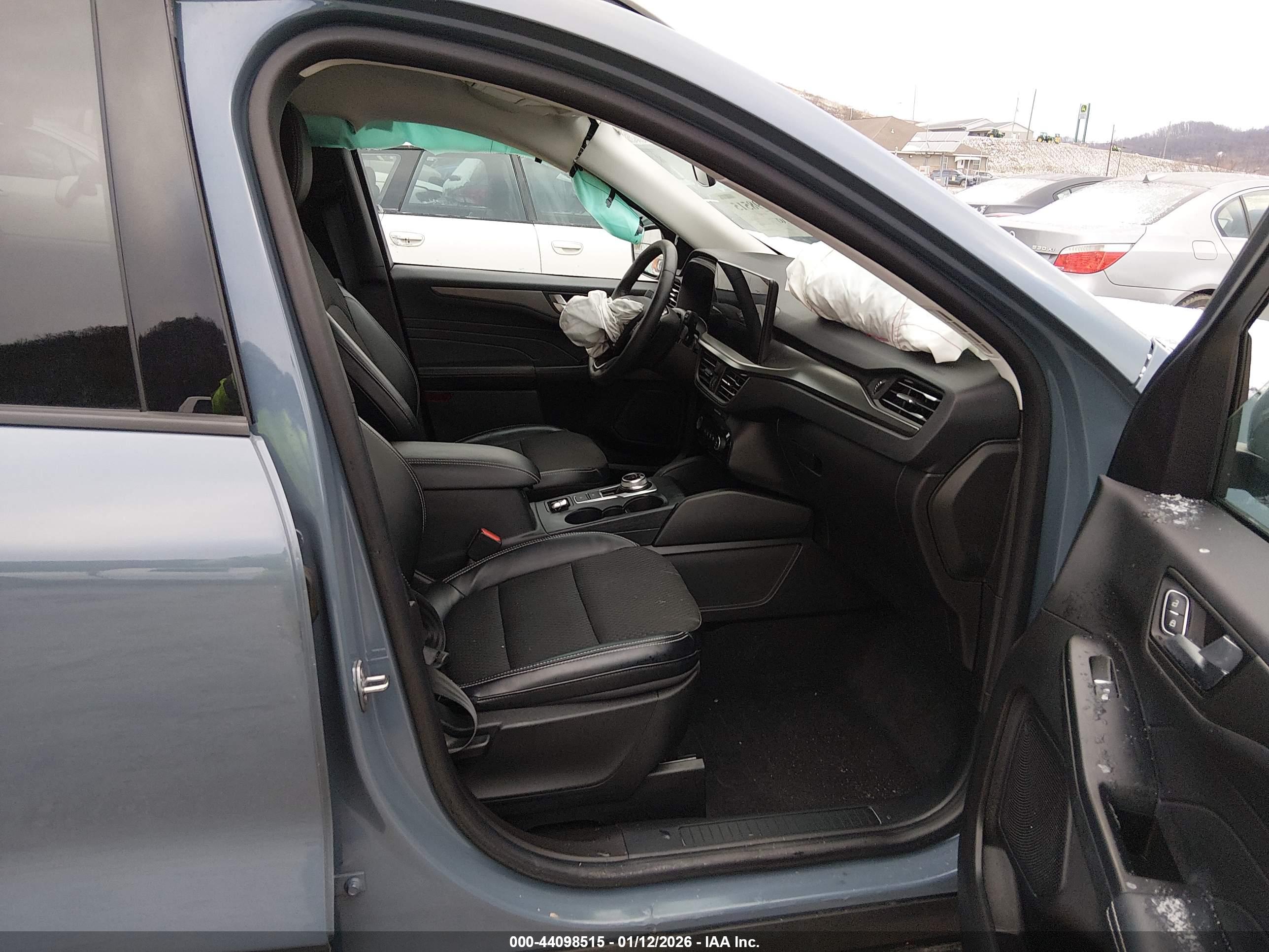 FORD ESCAPE image 5