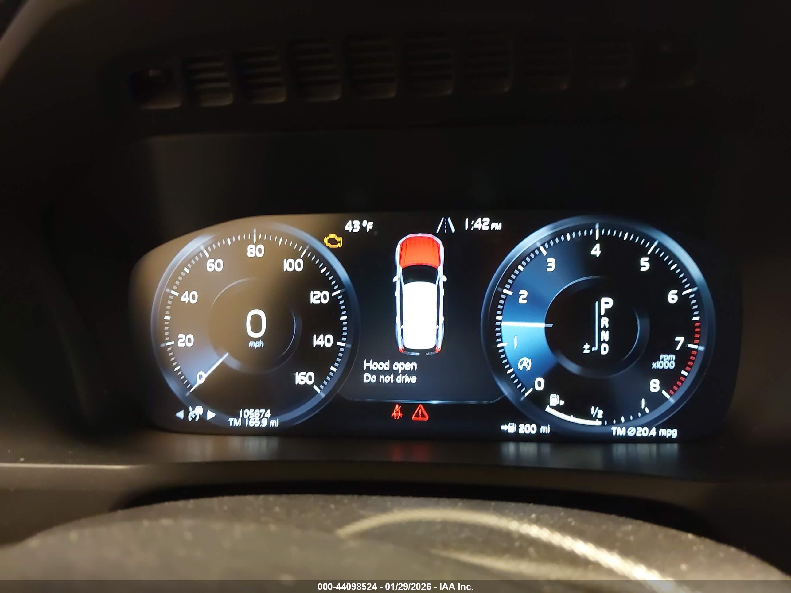 VOLVO XC90 image 7