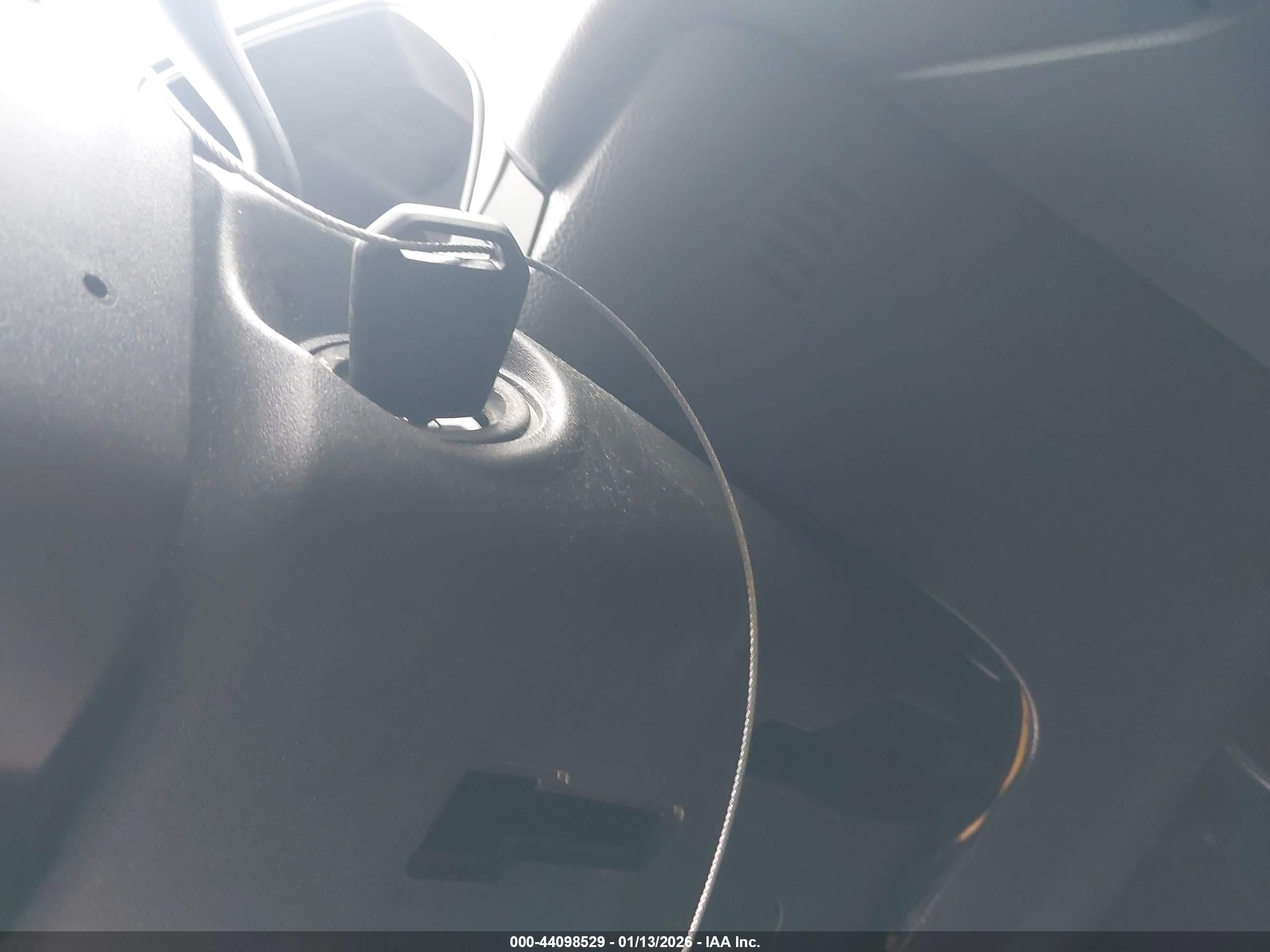 FORD FUSION image 11