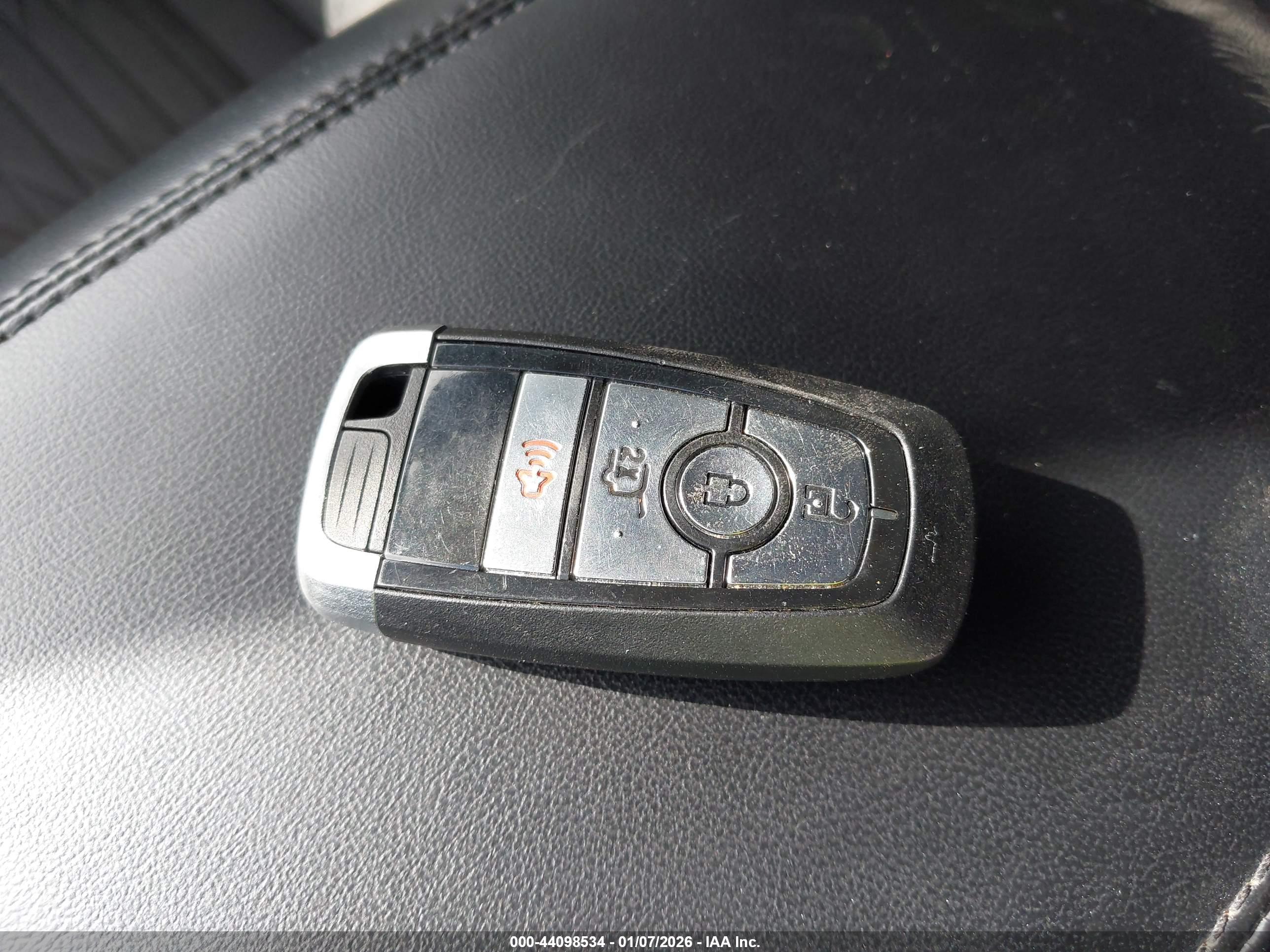 FORD EXPLORER image 11