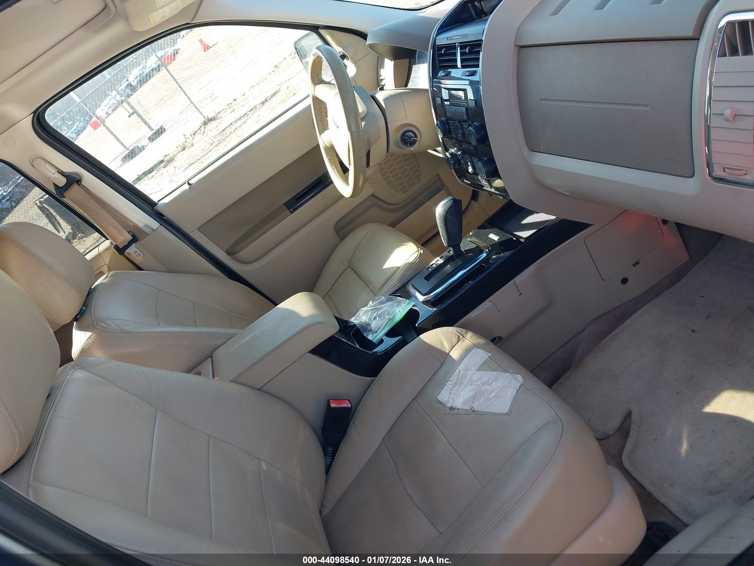FORD ESCAPE image 5
