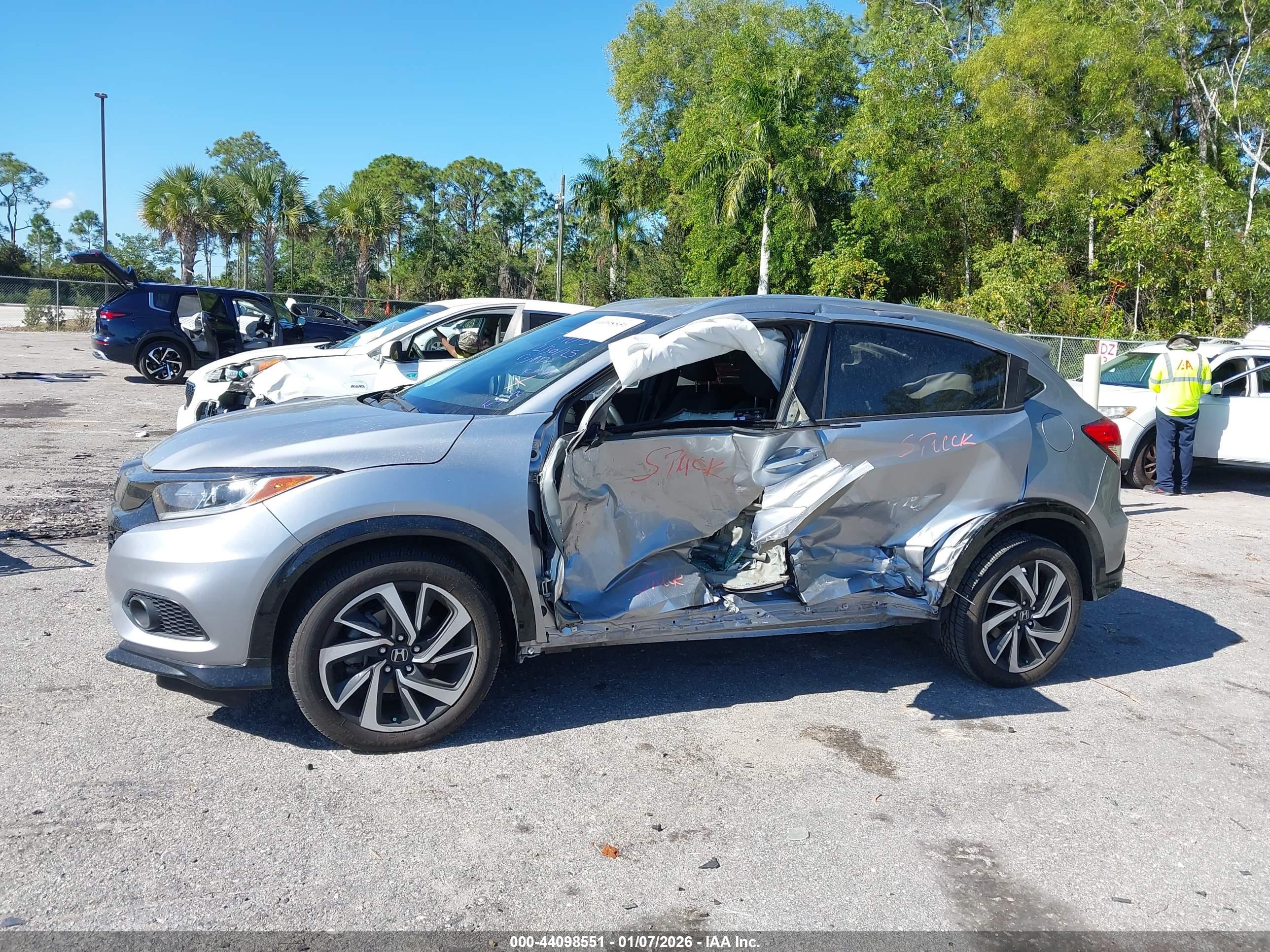 HONDA HR-V image 6