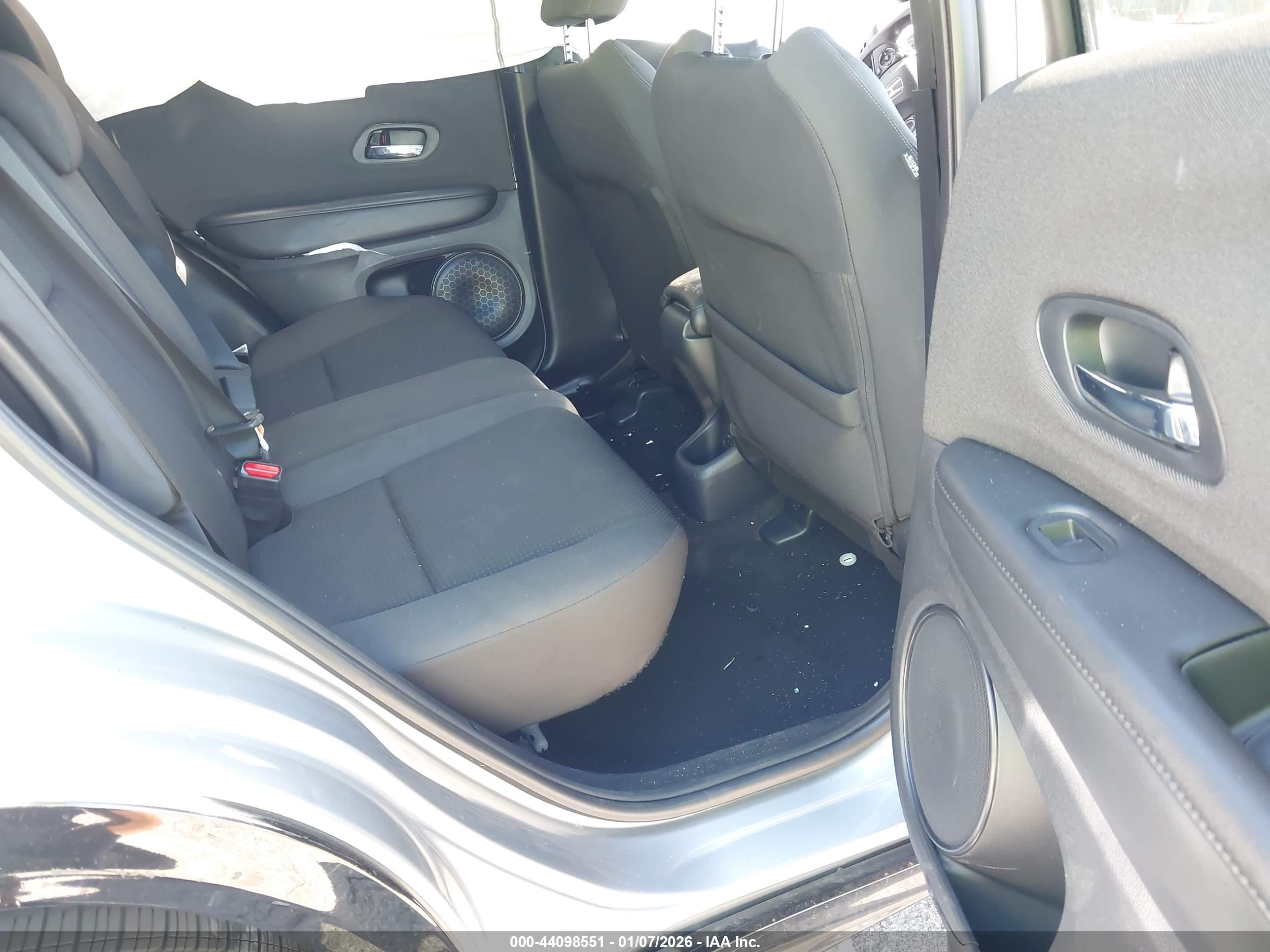 HONDA HR-V image 8