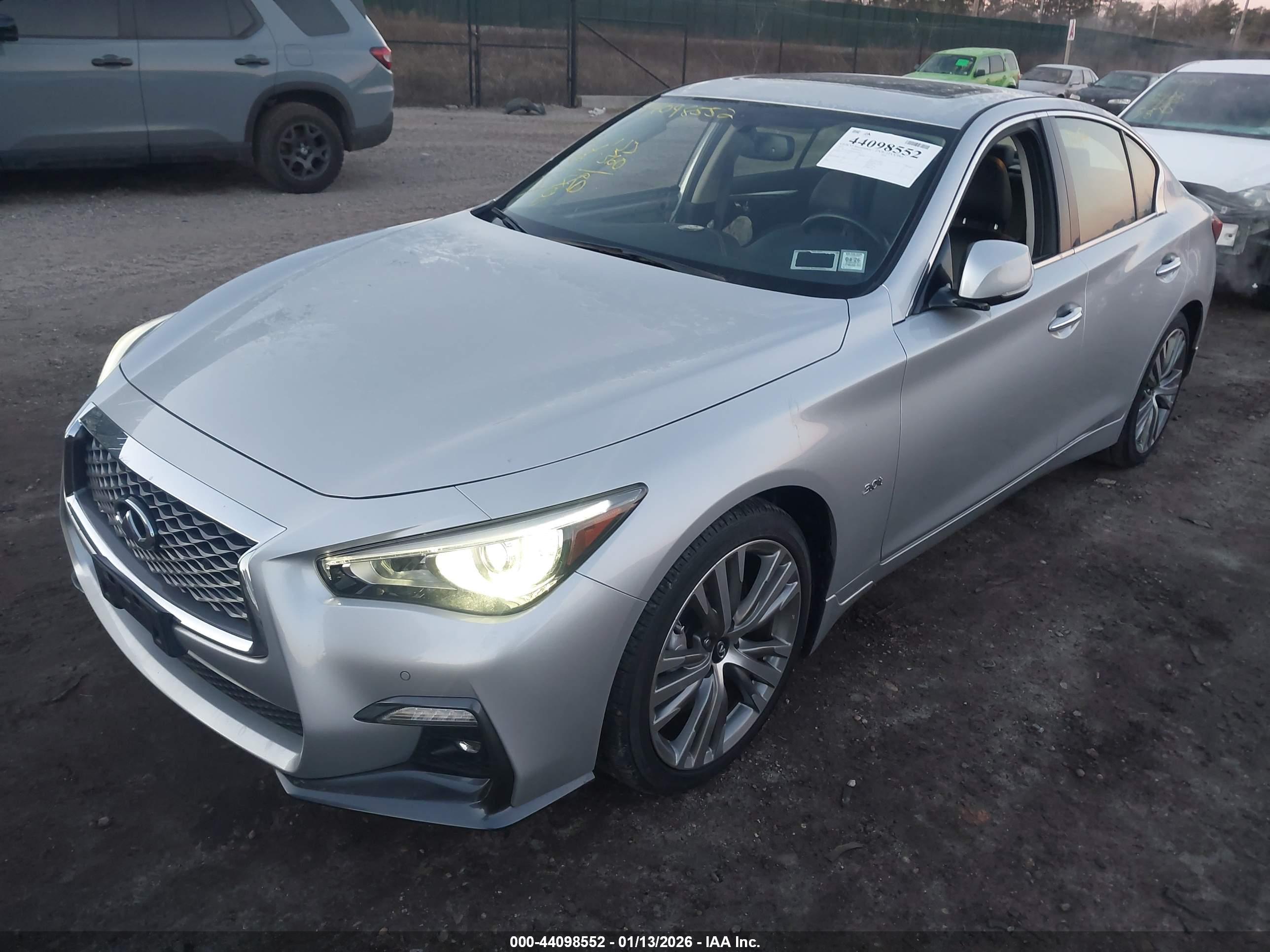 INFINITI Q50 image 2