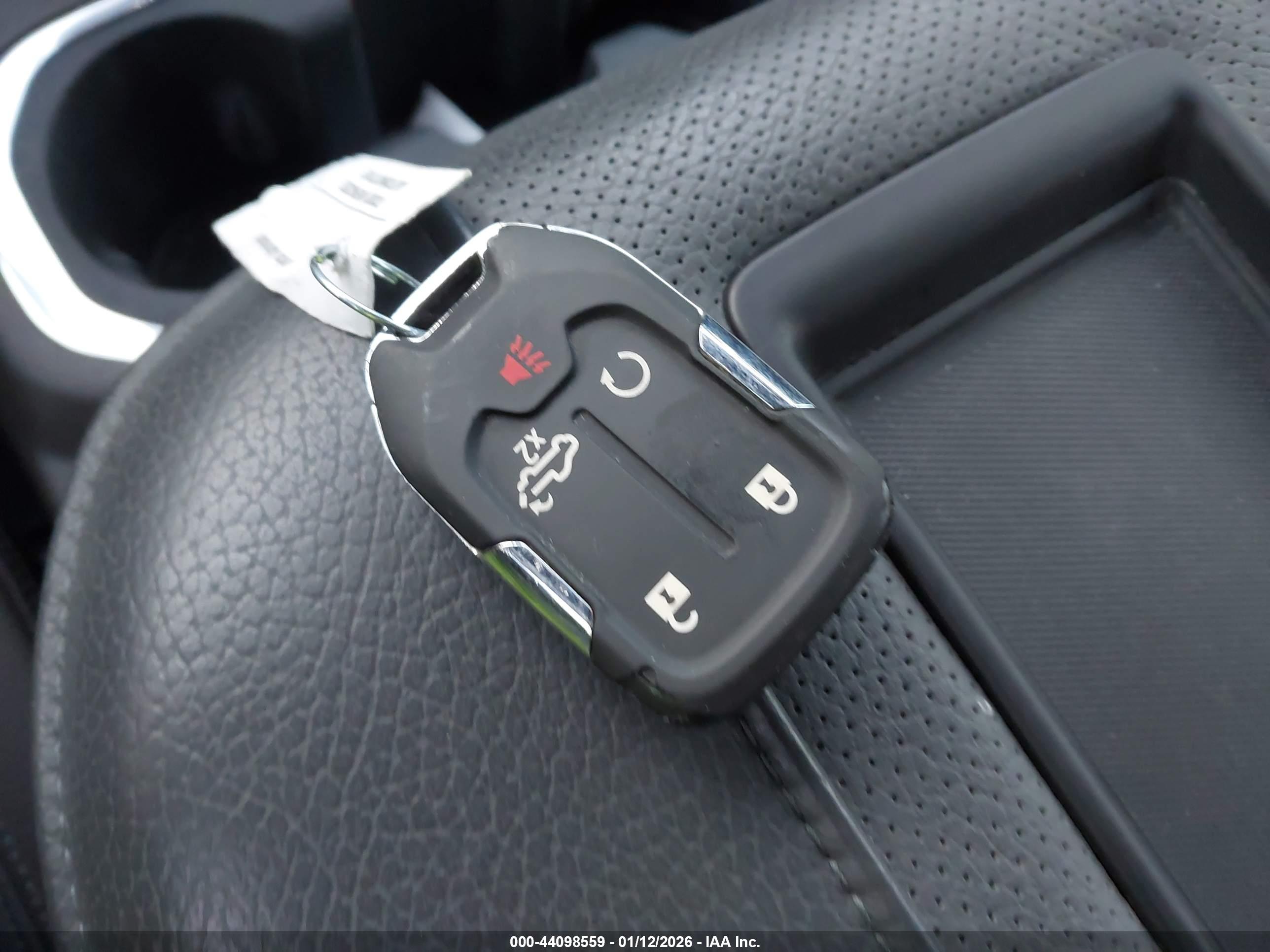 GMC SIERRA image 11