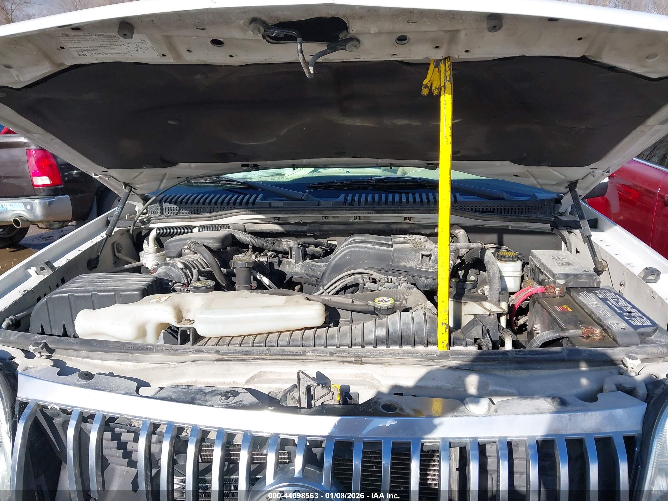 MERCURY MOUNTAINEER image 10