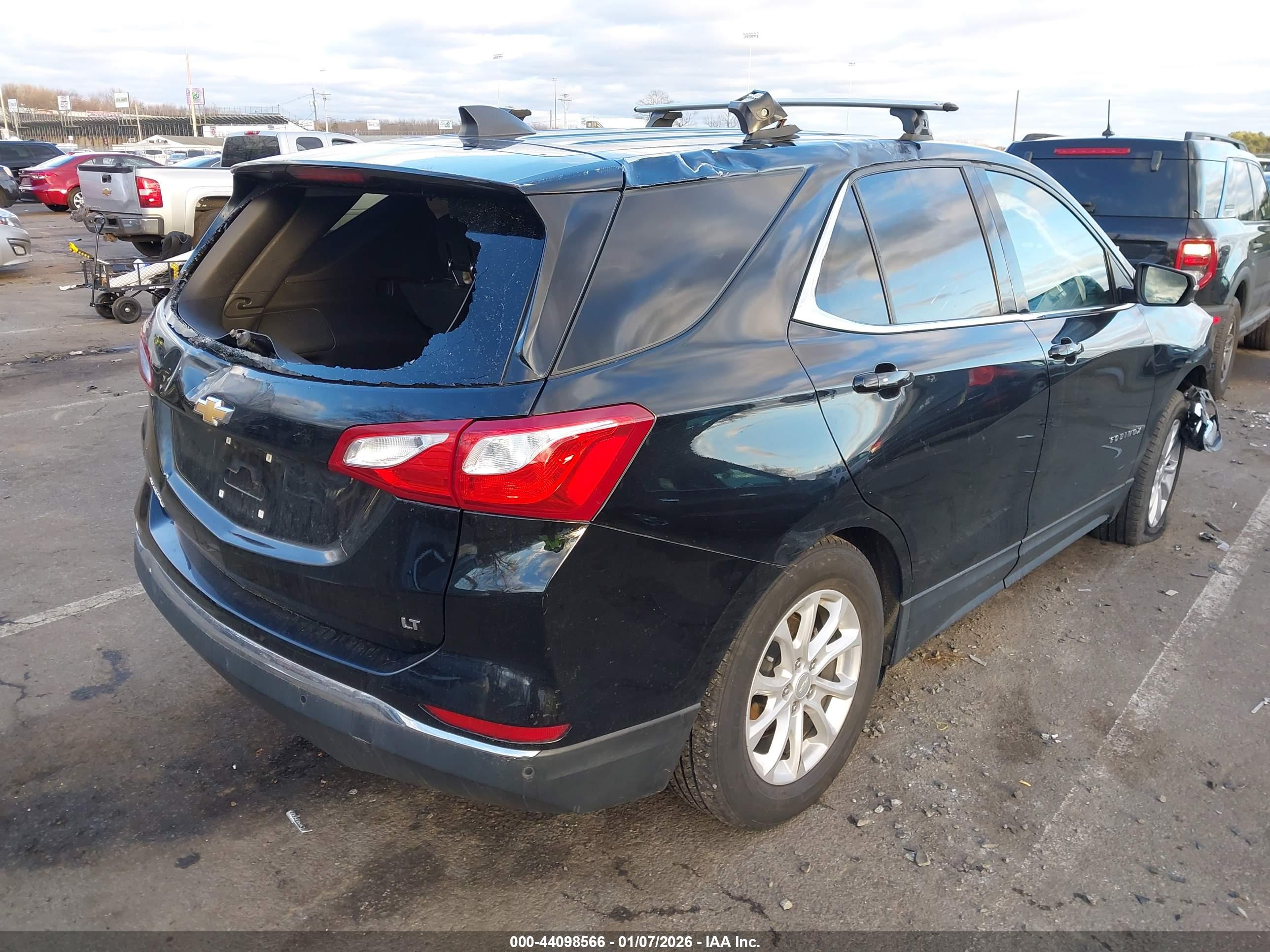 CHEVROLET EQUINOX image 4
