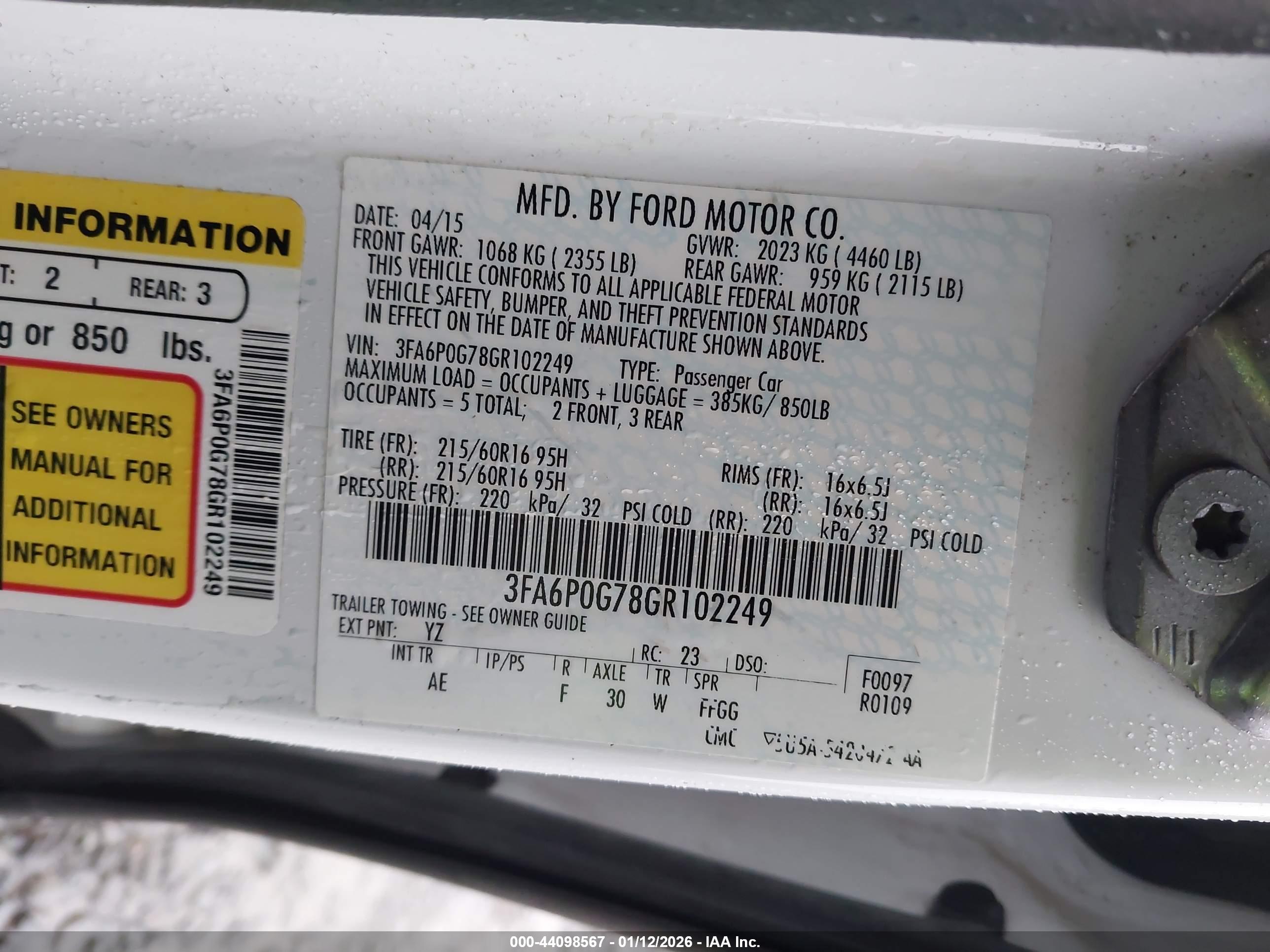 FORD FUSION image 9