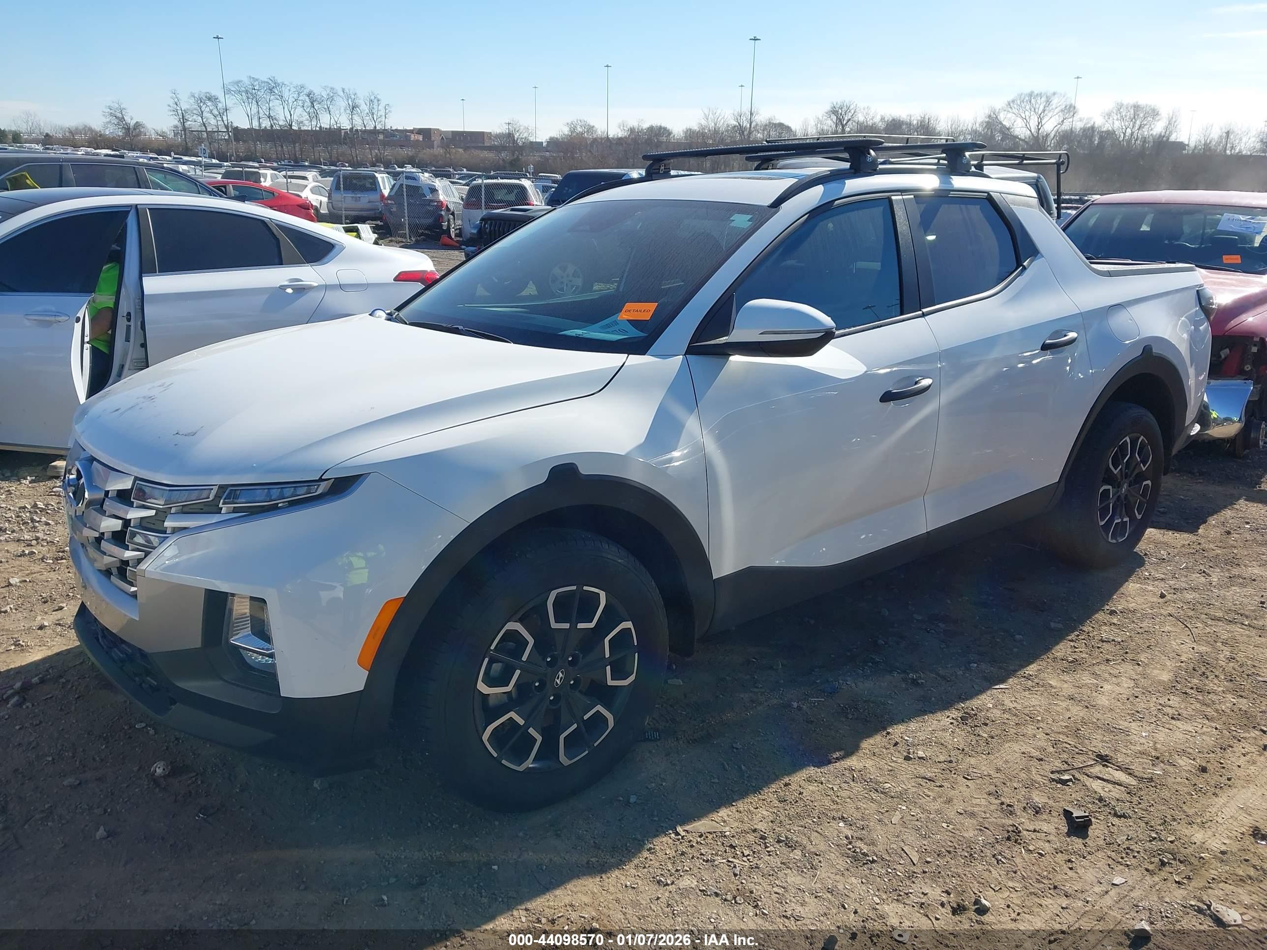 HYUNDAI SANTA image 2