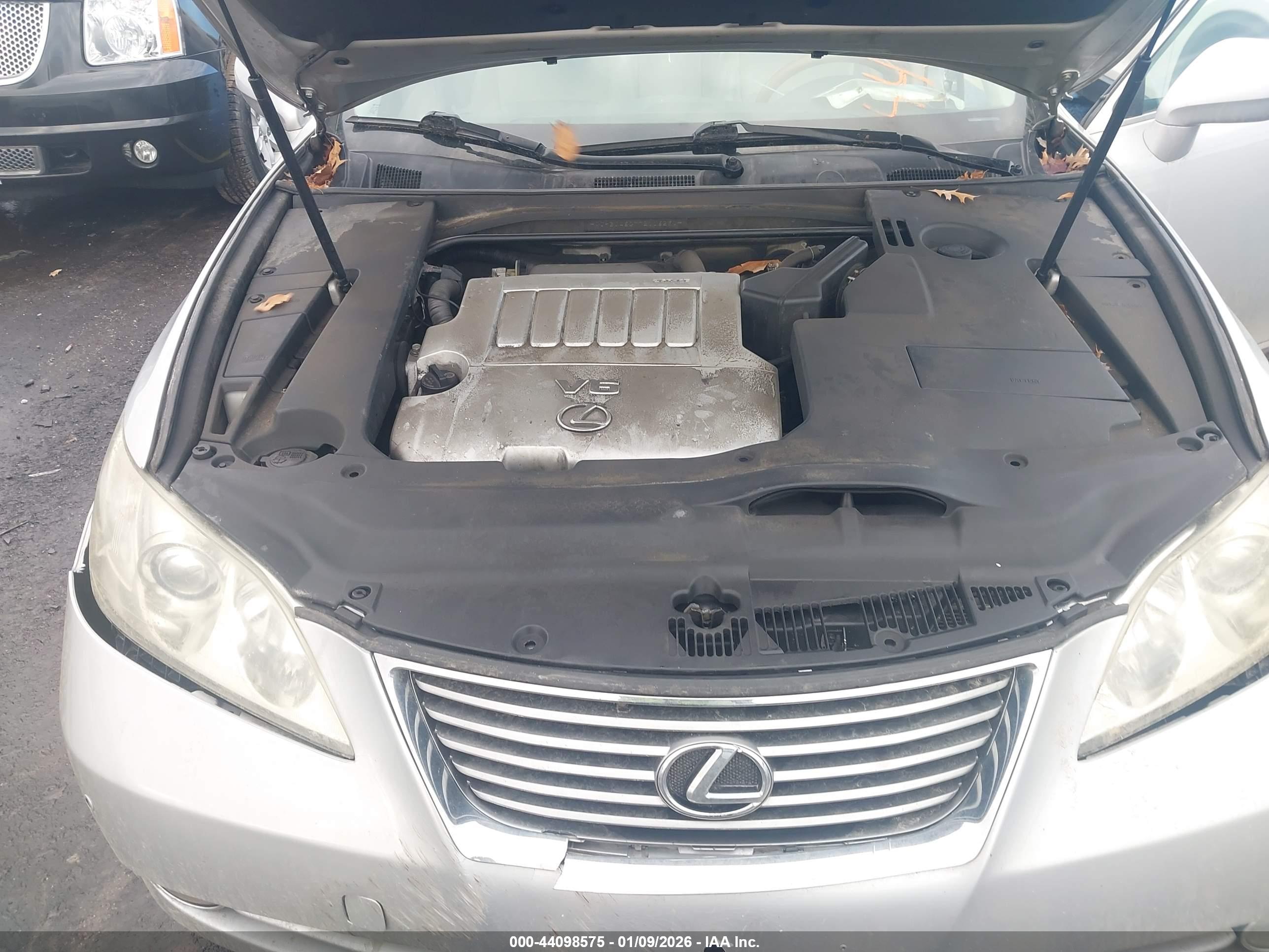LEXUS ES image 10