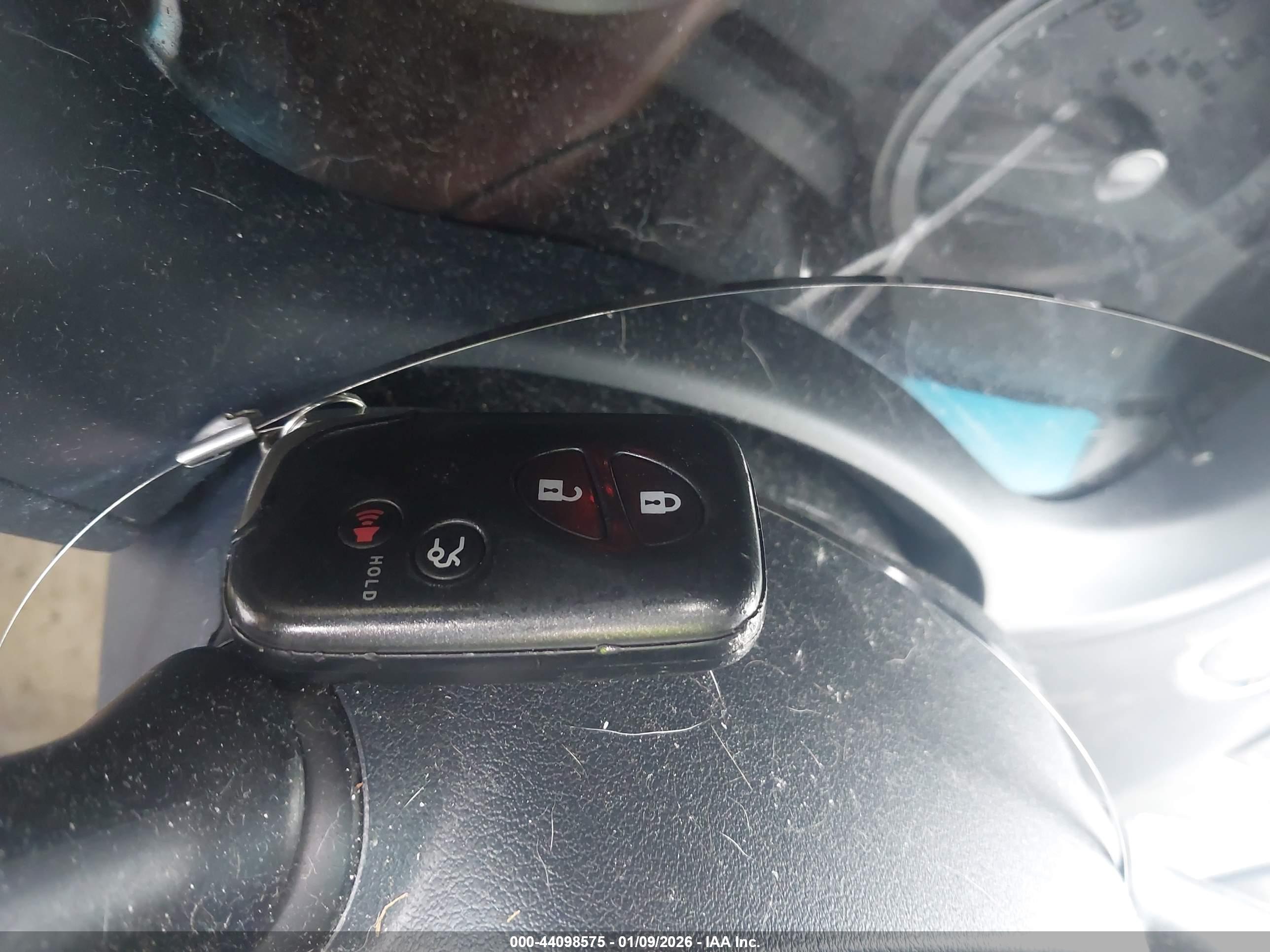 LEXUS ES image 11