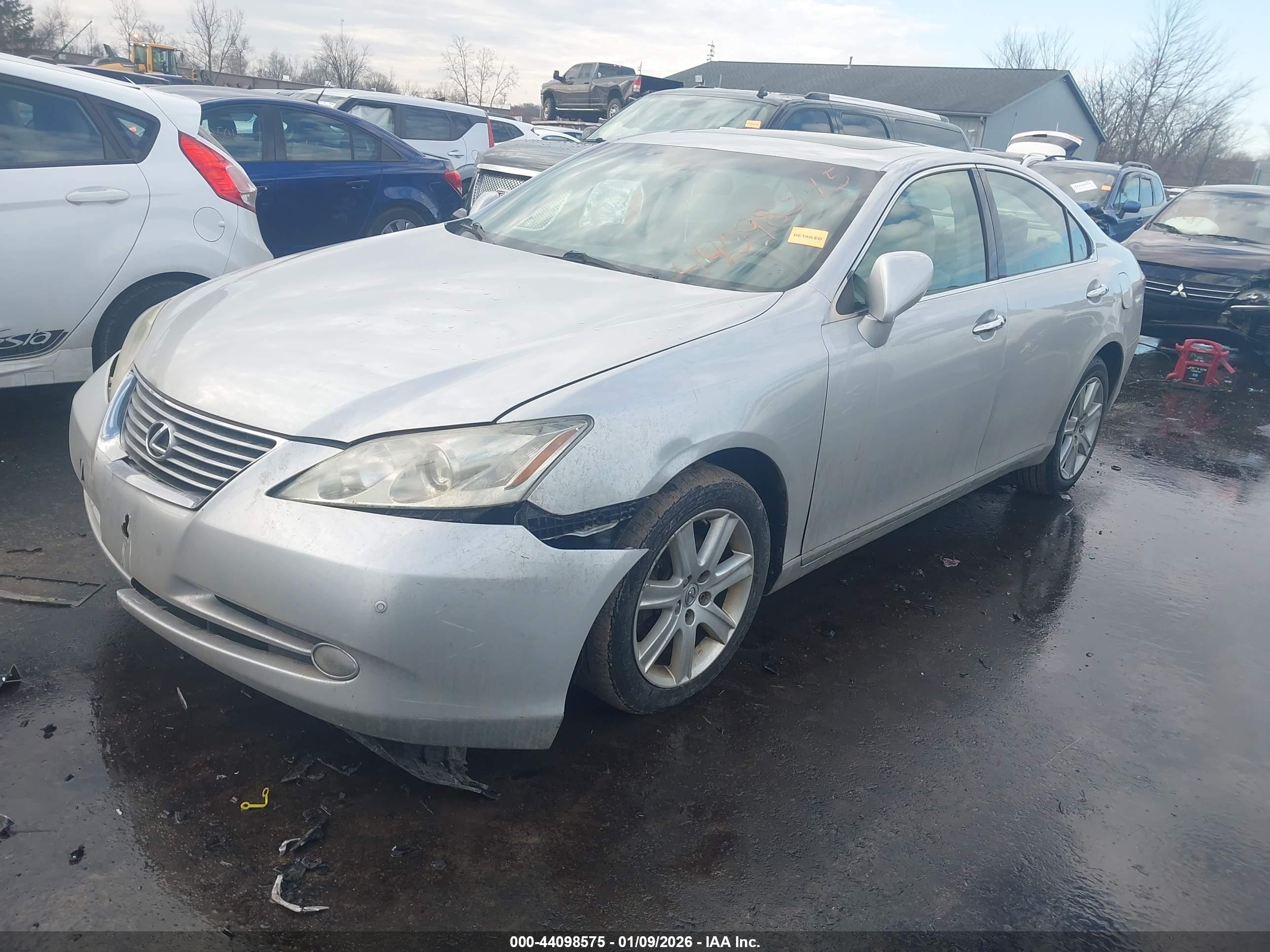LEXUS ES image 2