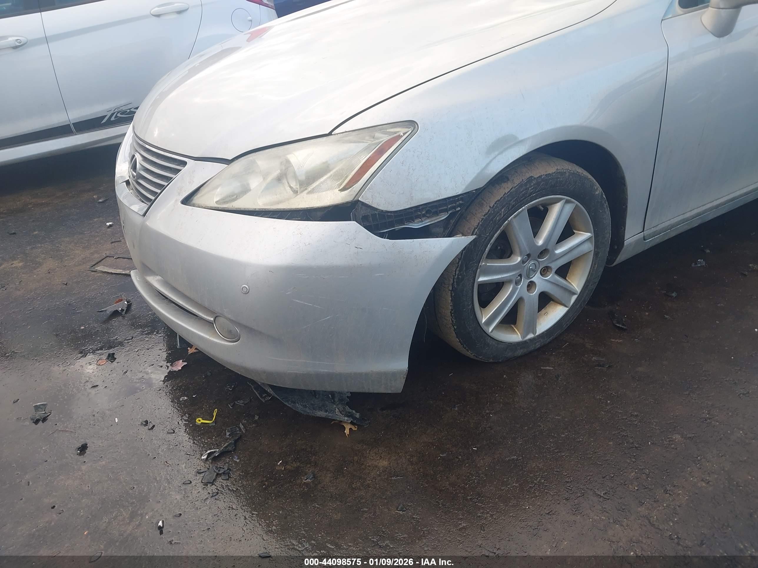 LEXUS ES image 6