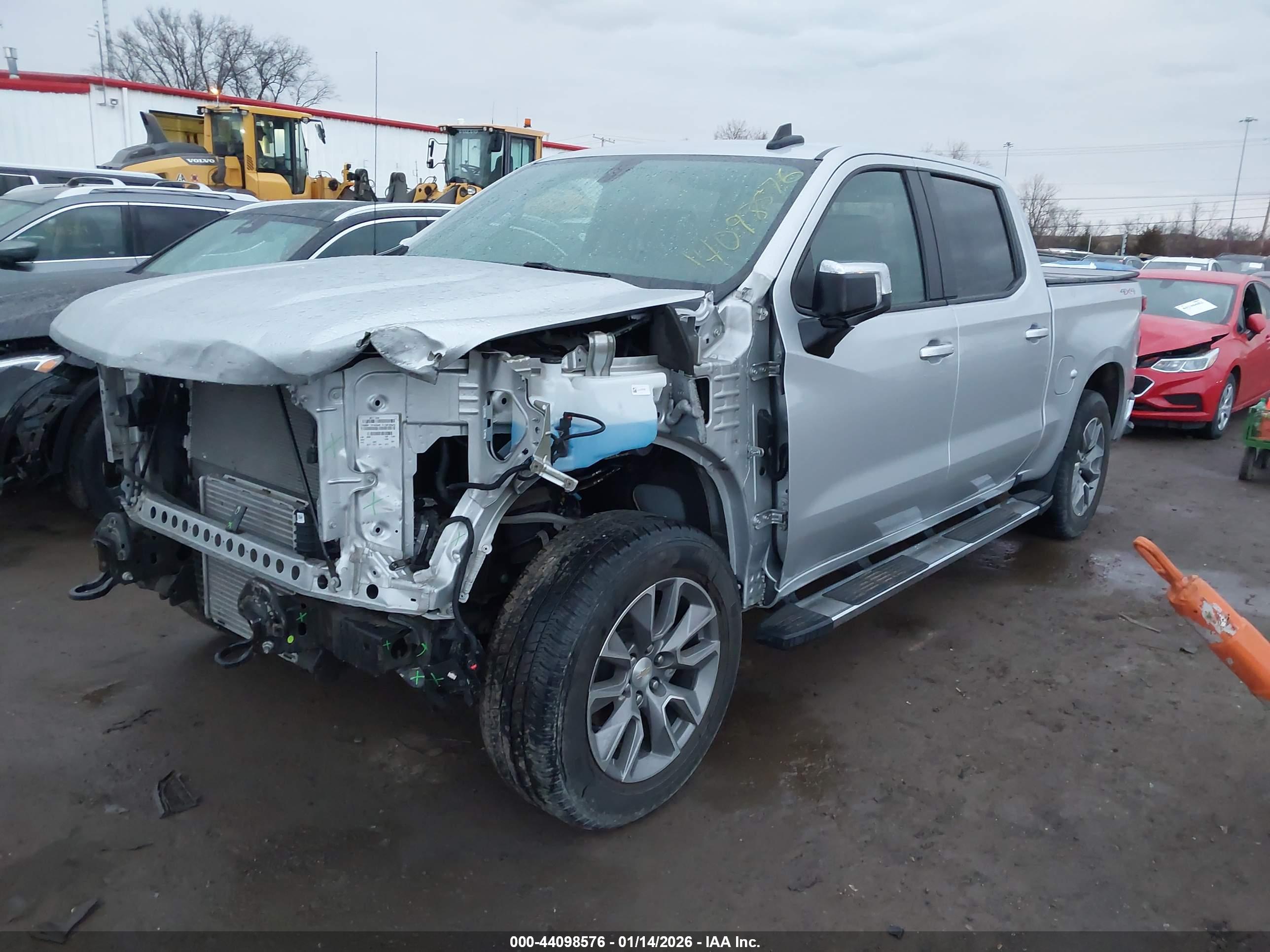 CHEVROLET SILVERADO image 2