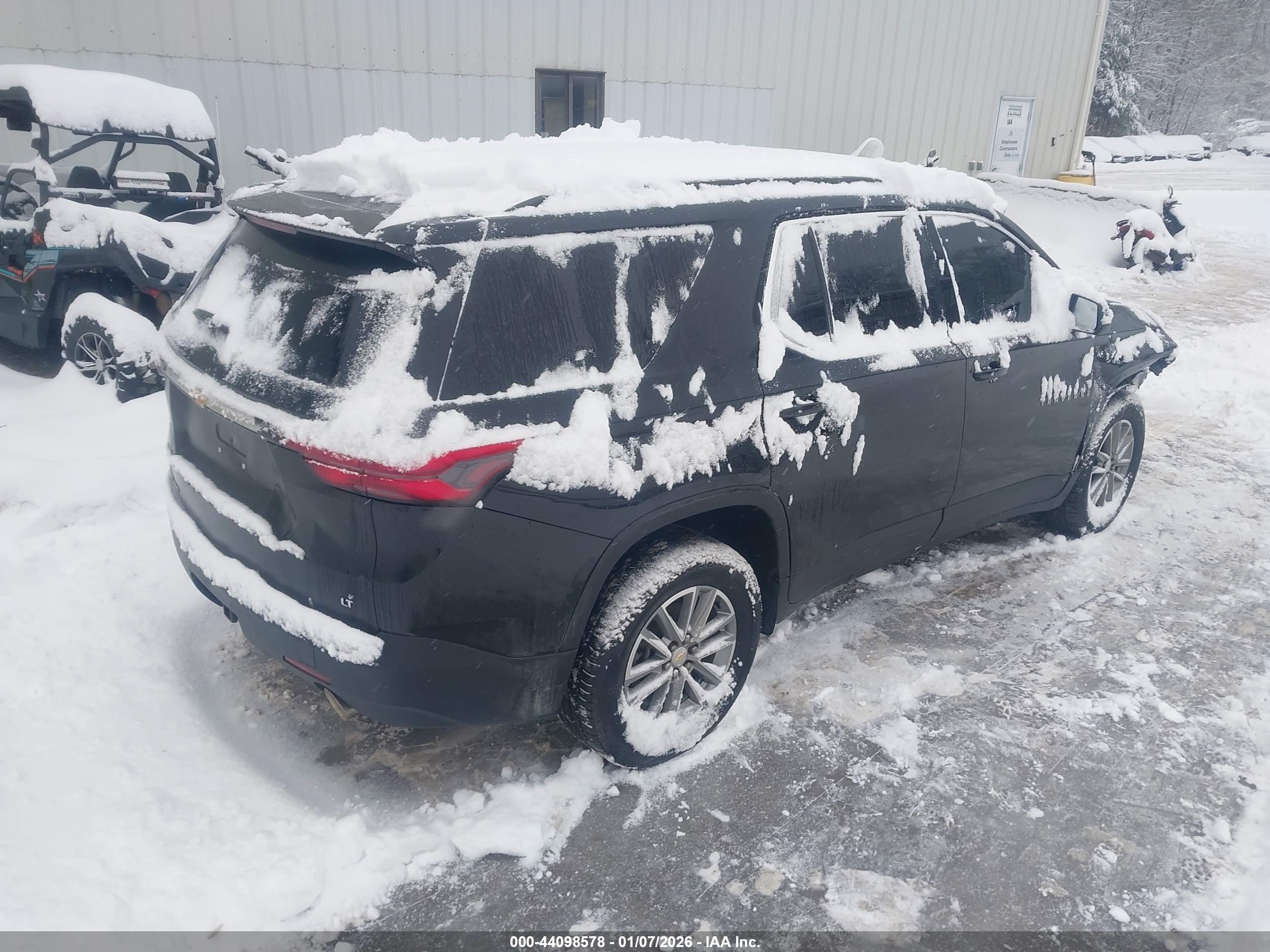 CHEVROLET TRAVERSE image 4