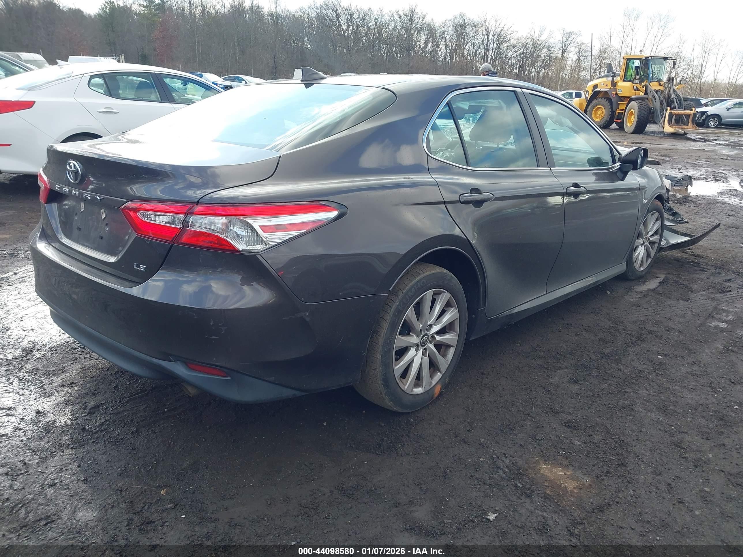 TOYOTA CAMRY image 4