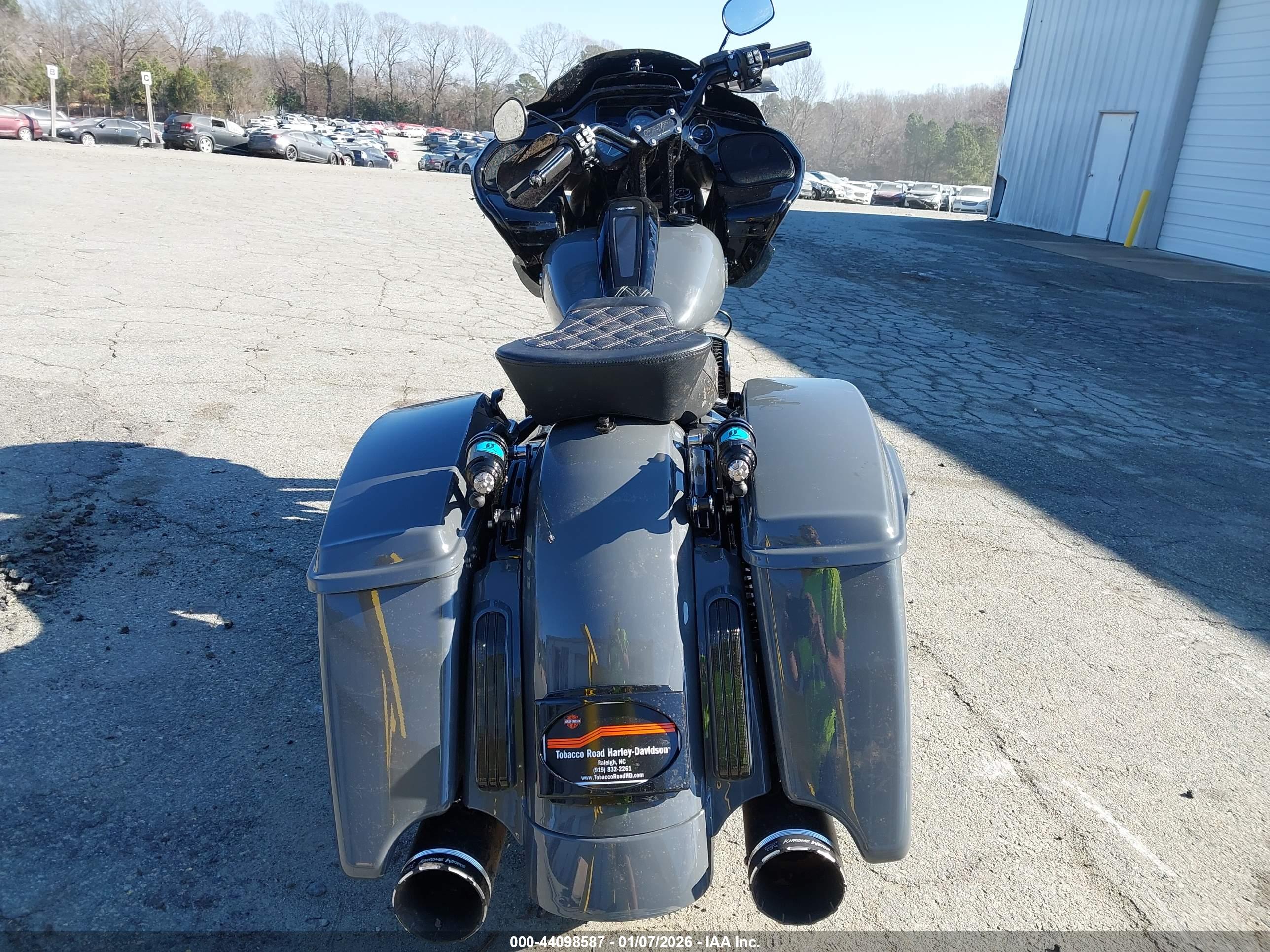 HARLEY-DAVIDSON FLTRXS image 6