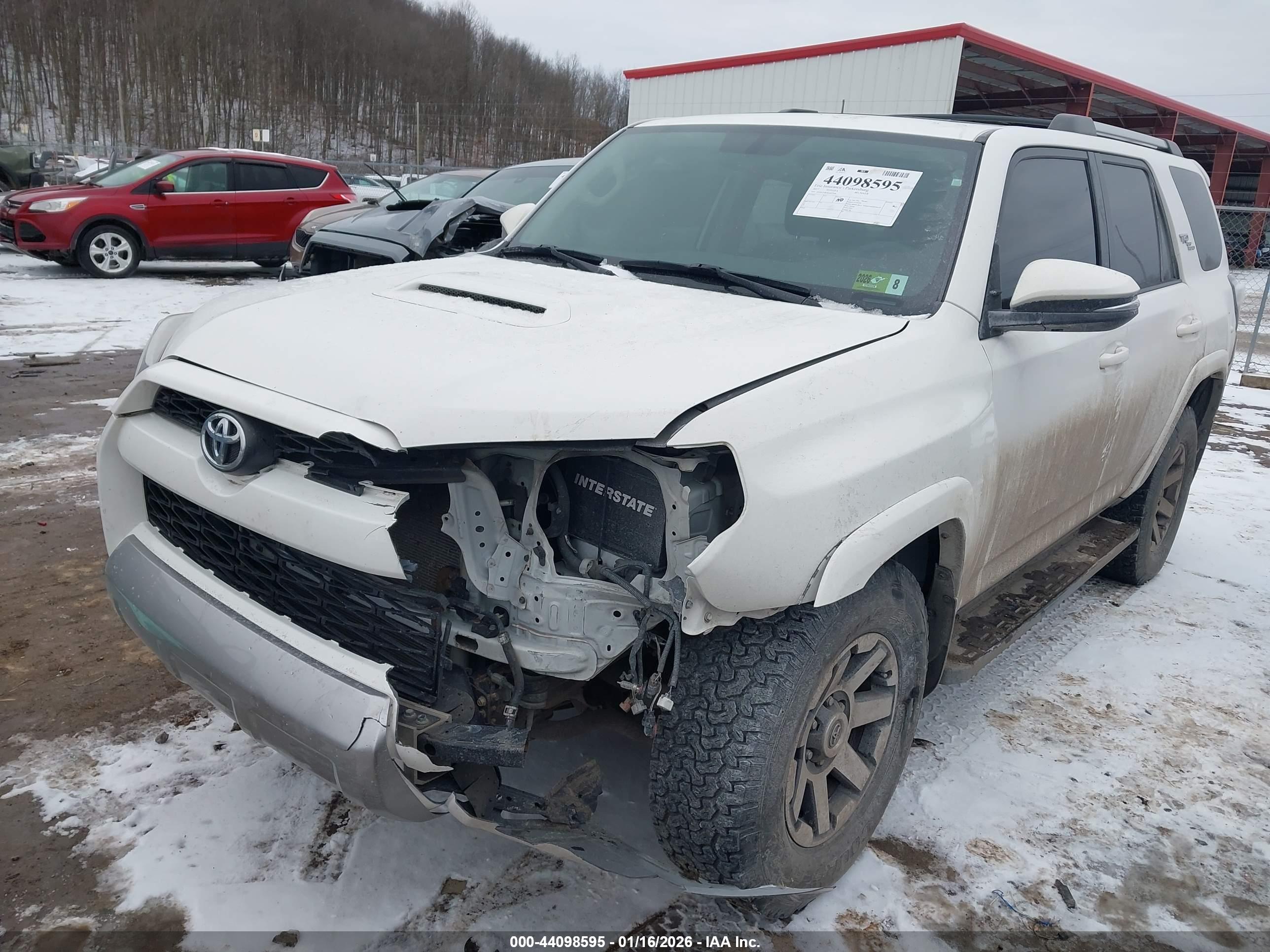 TOYOTA 4RUNNER image 2
