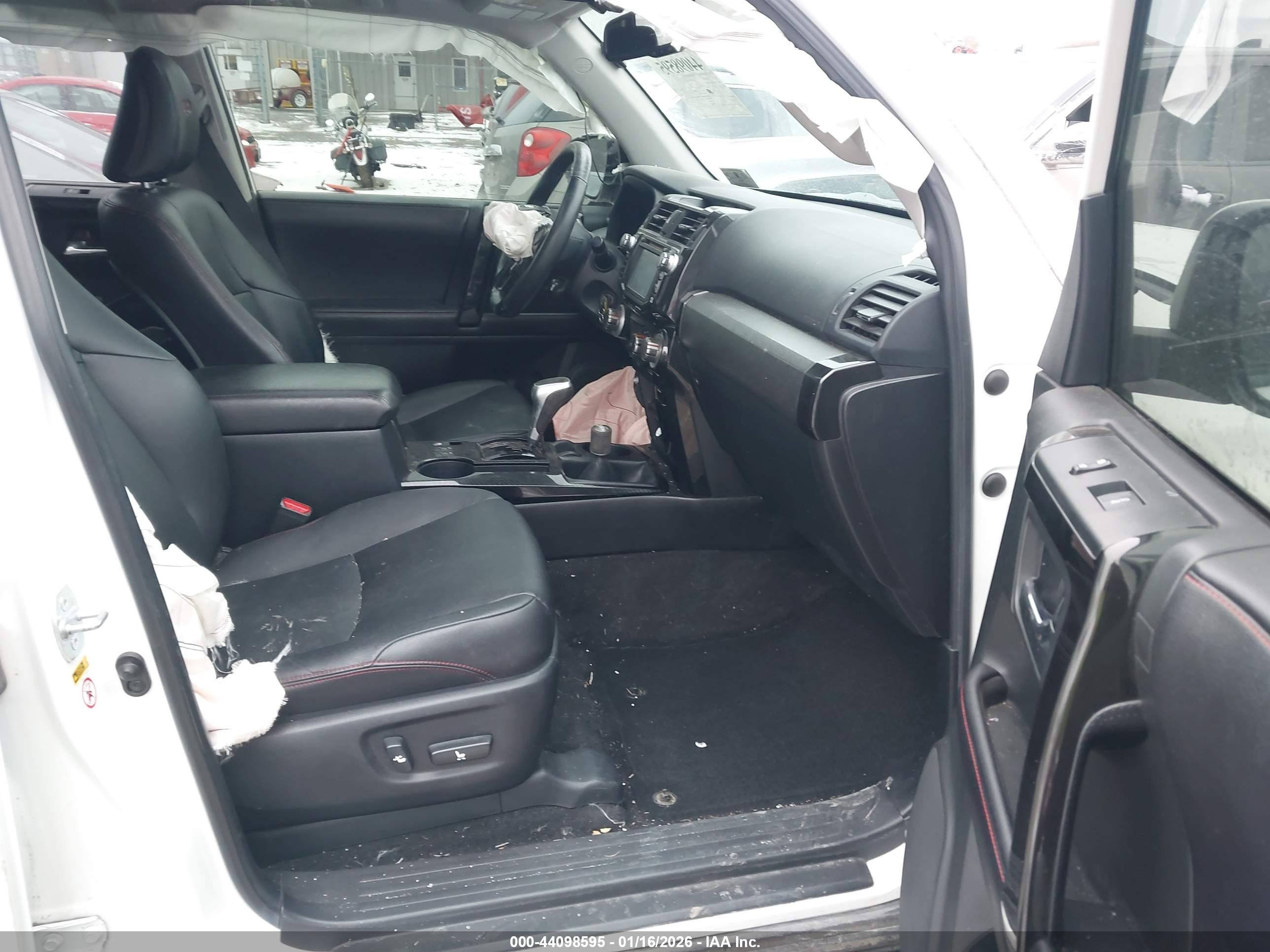 TOYOTA 4RUNNER image 5