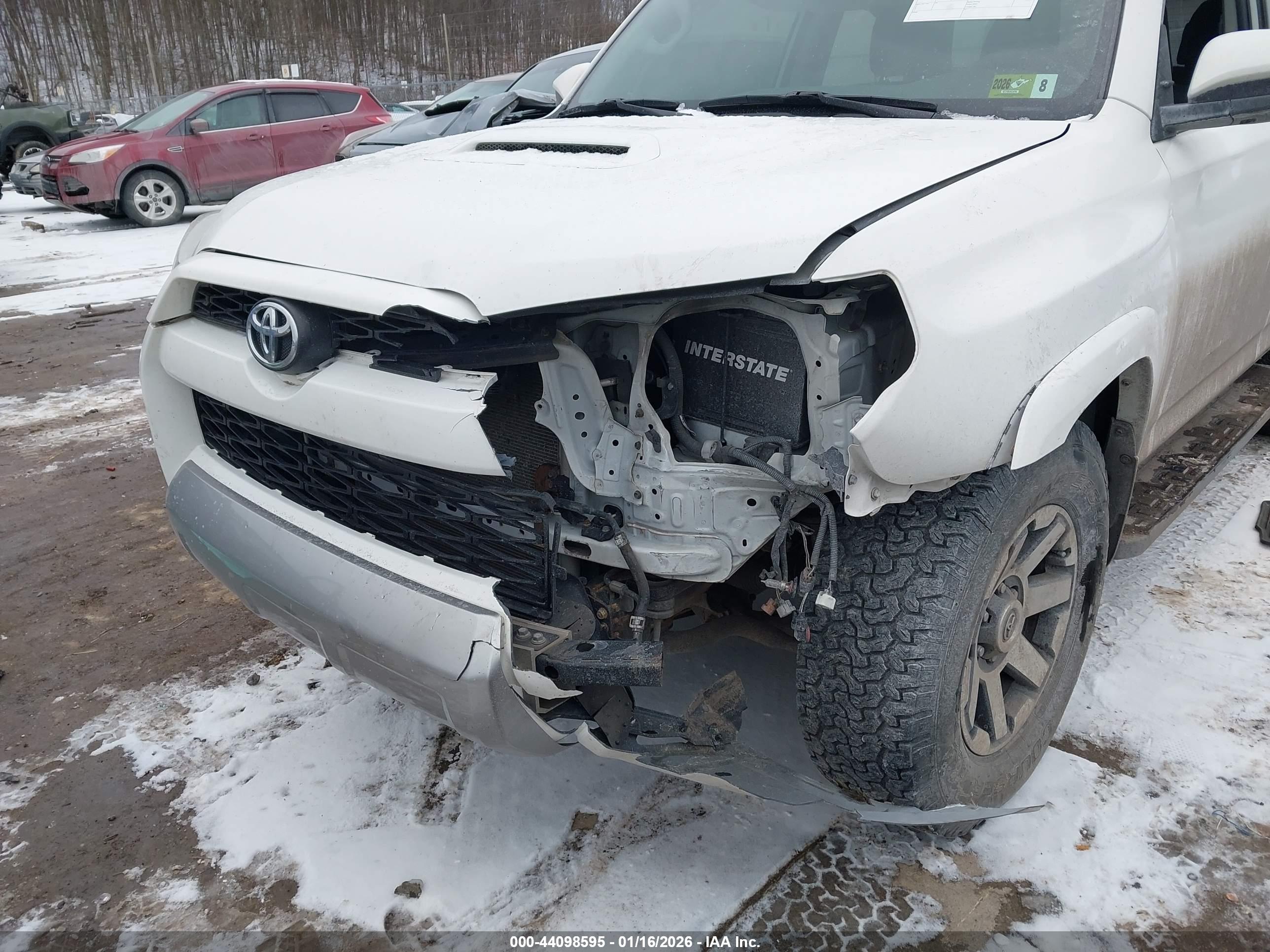 TOYOTA 4RUNNER image 6