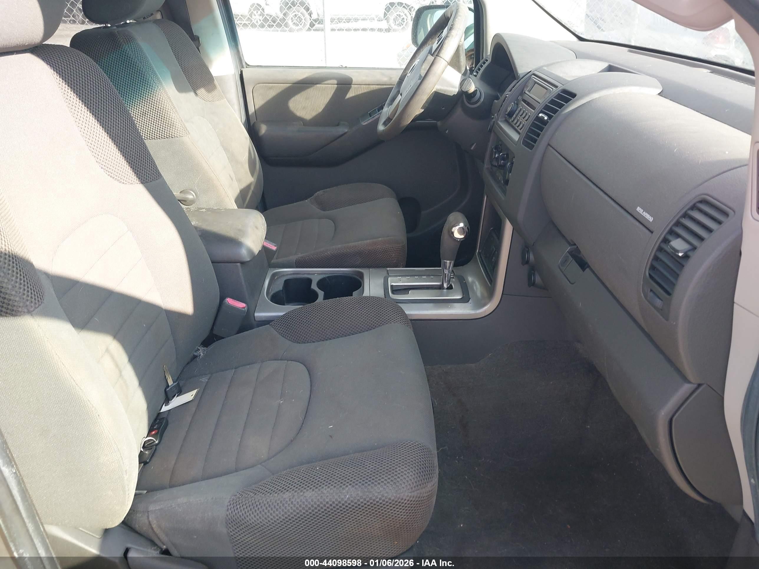 NISSAN PATHFINDER image 5