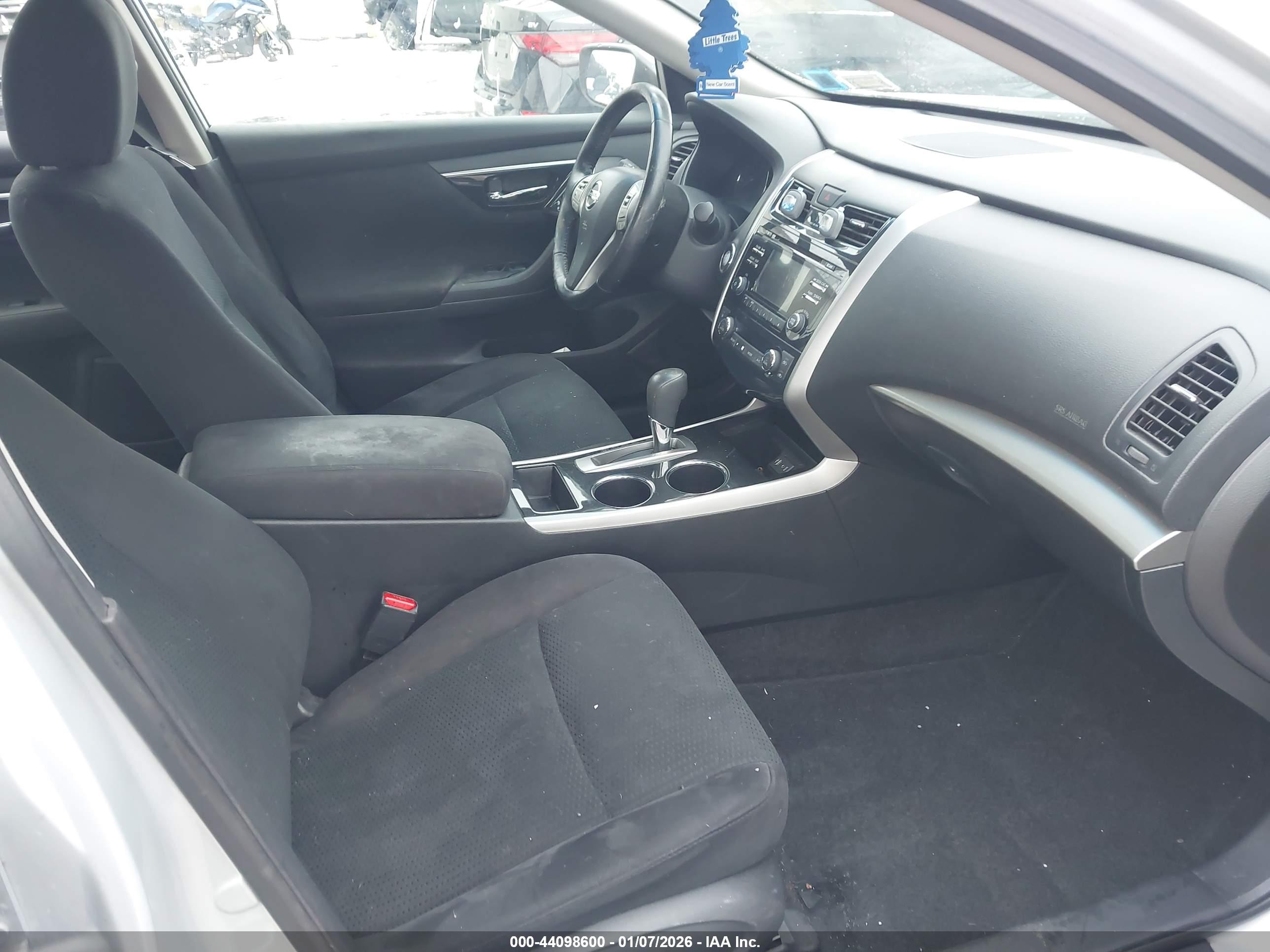 NISSAN ALTIMA image 5