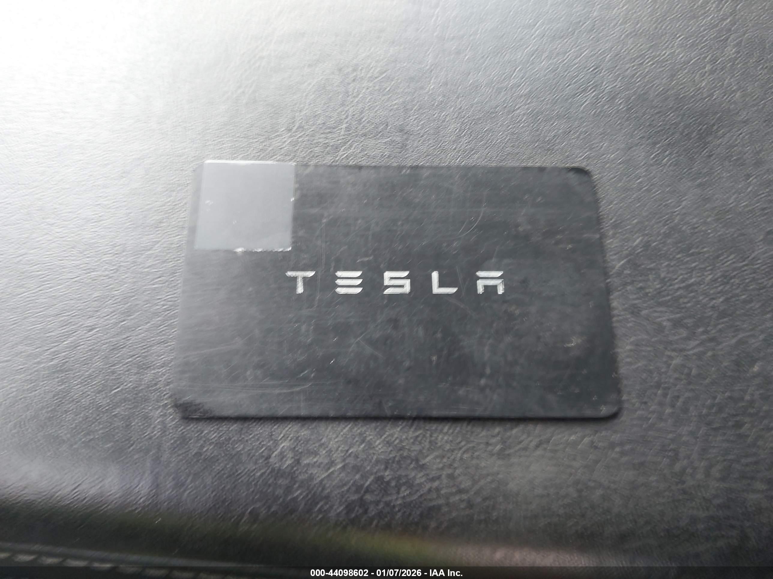 TESLA MODEL image 11