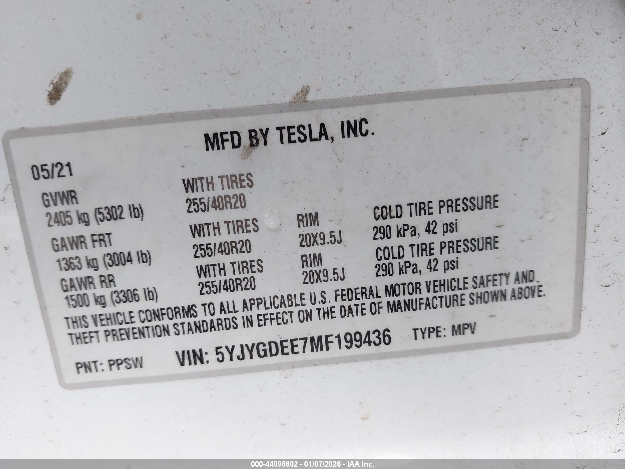 TESLA MODEL image 9