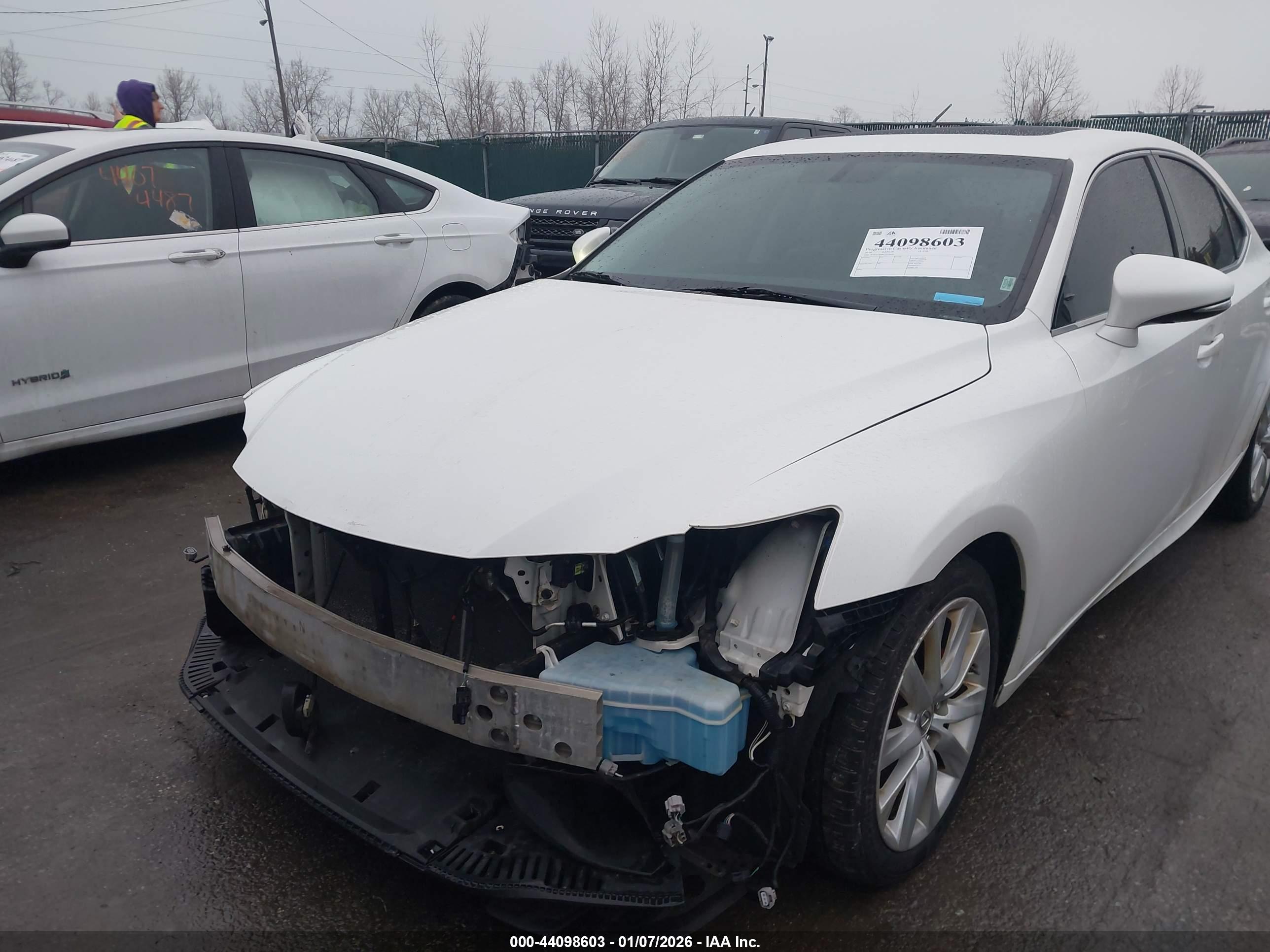 LEXUS IS image 6