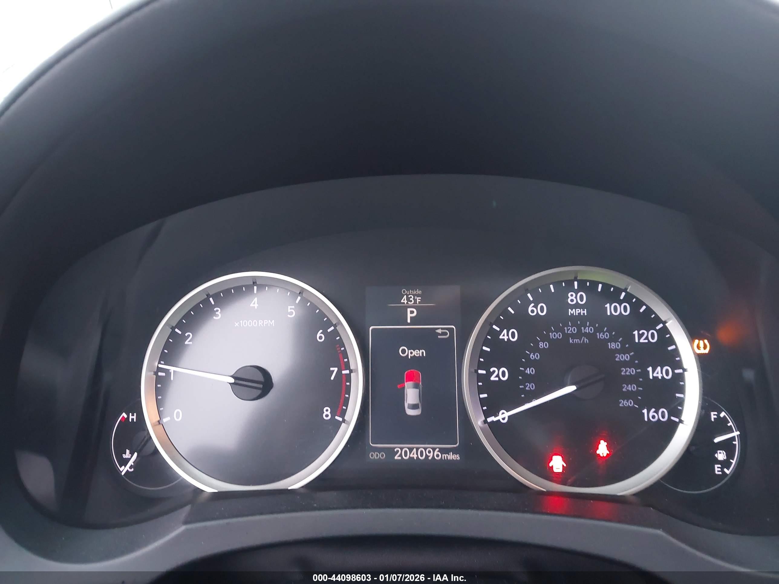 LEXUS IS image 7