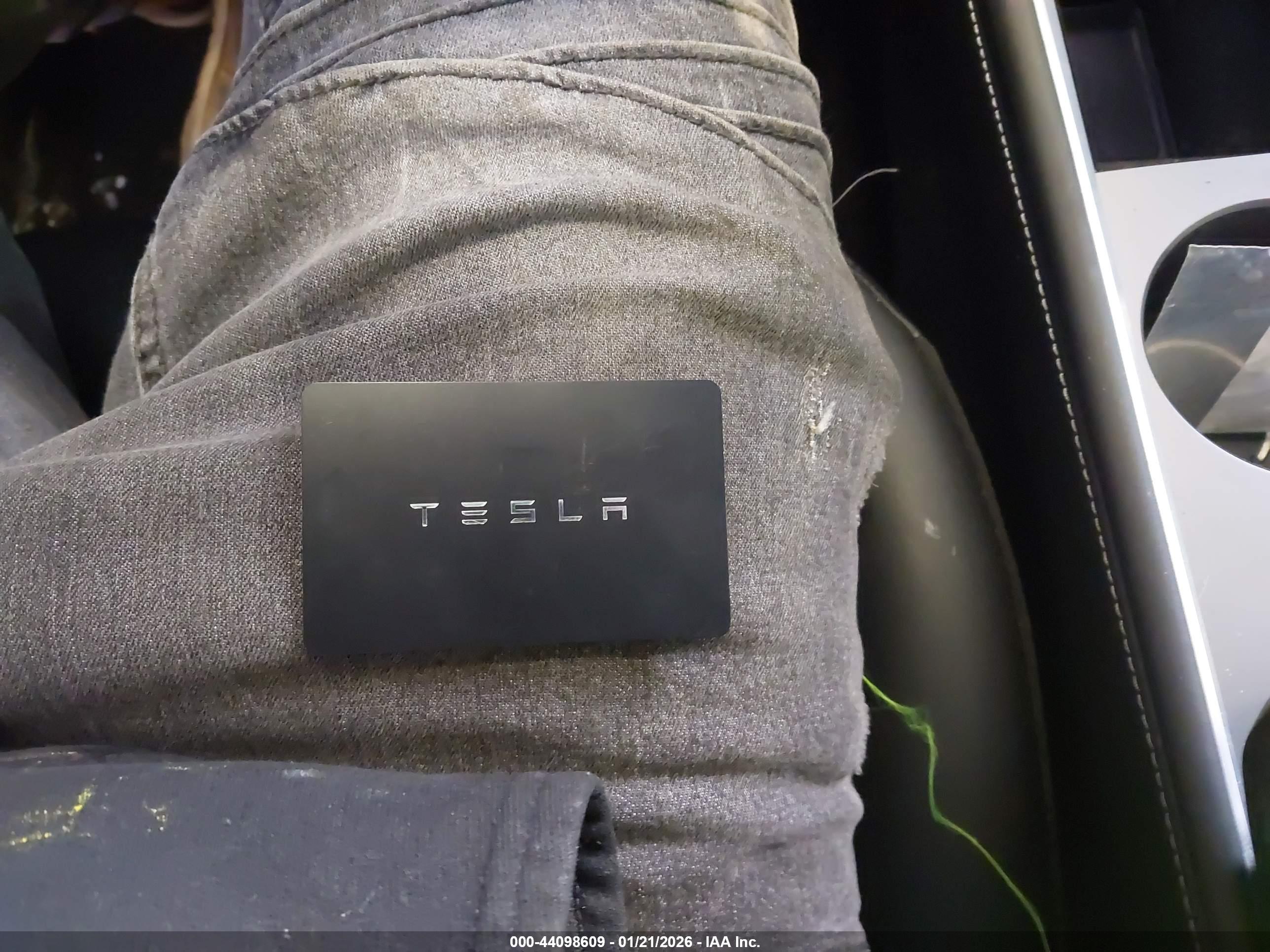 TESLA MODEL image 11