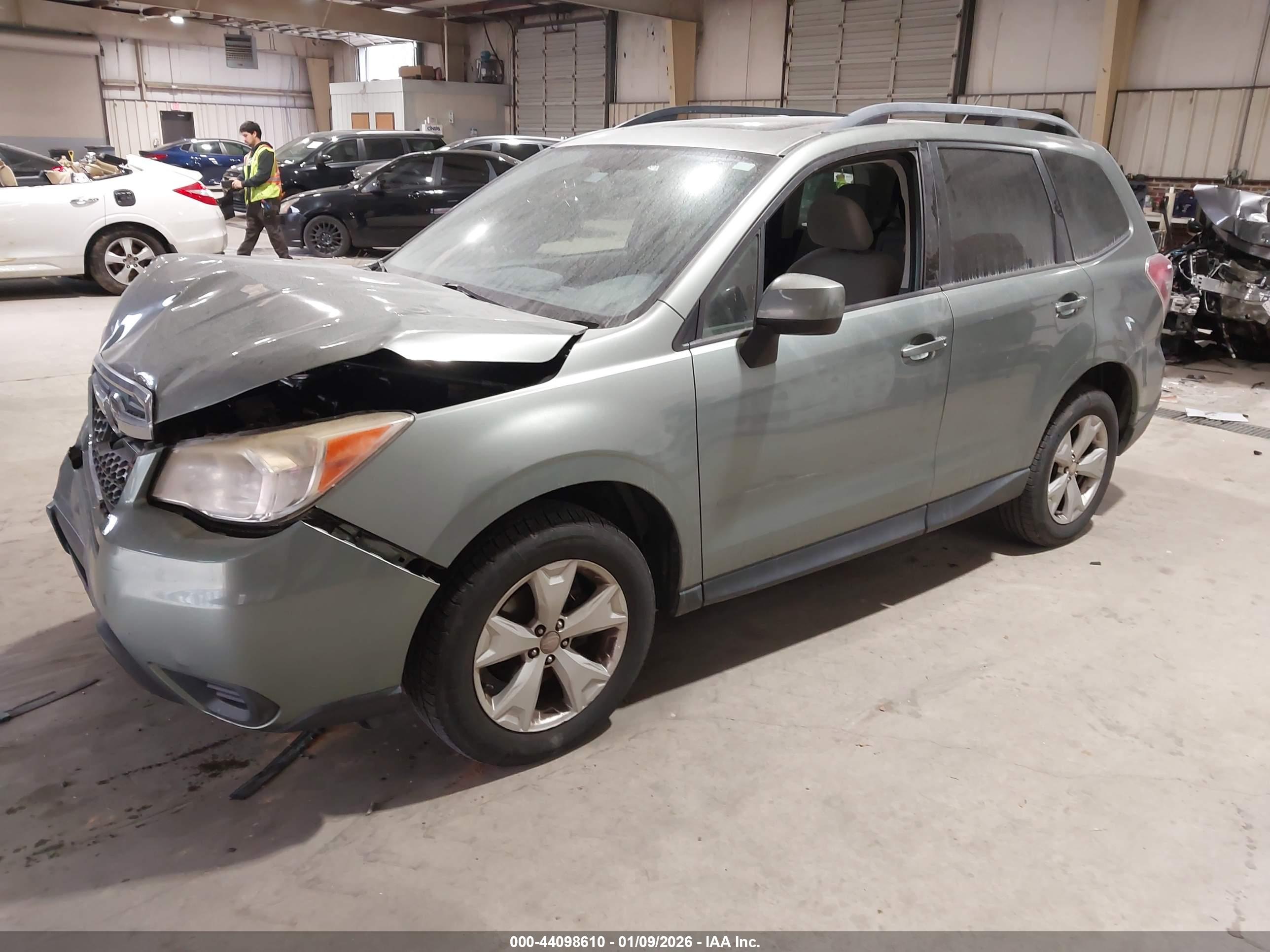 SUBARU FORESTER image 2