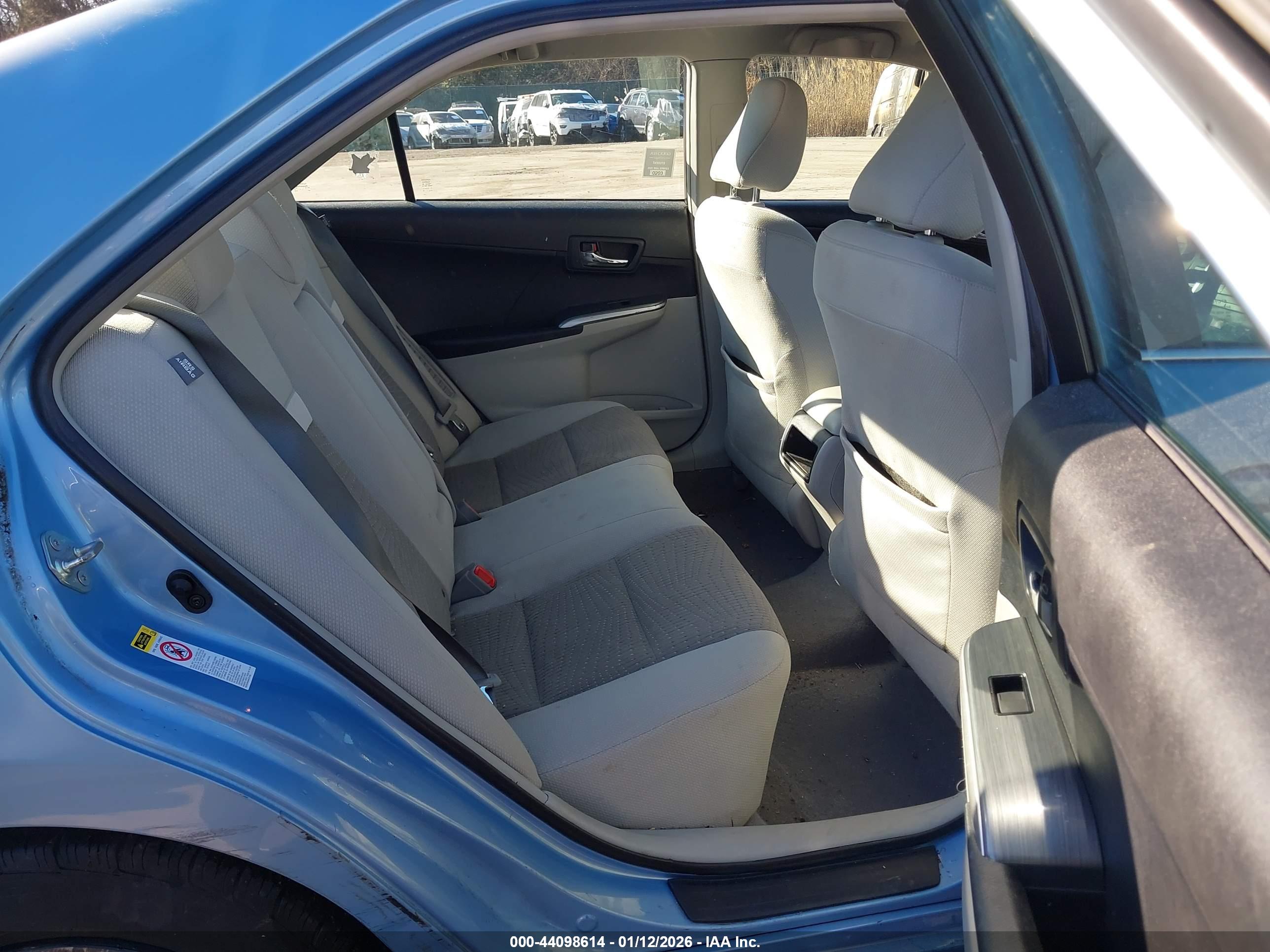 TOYOTA CAMRY image 8