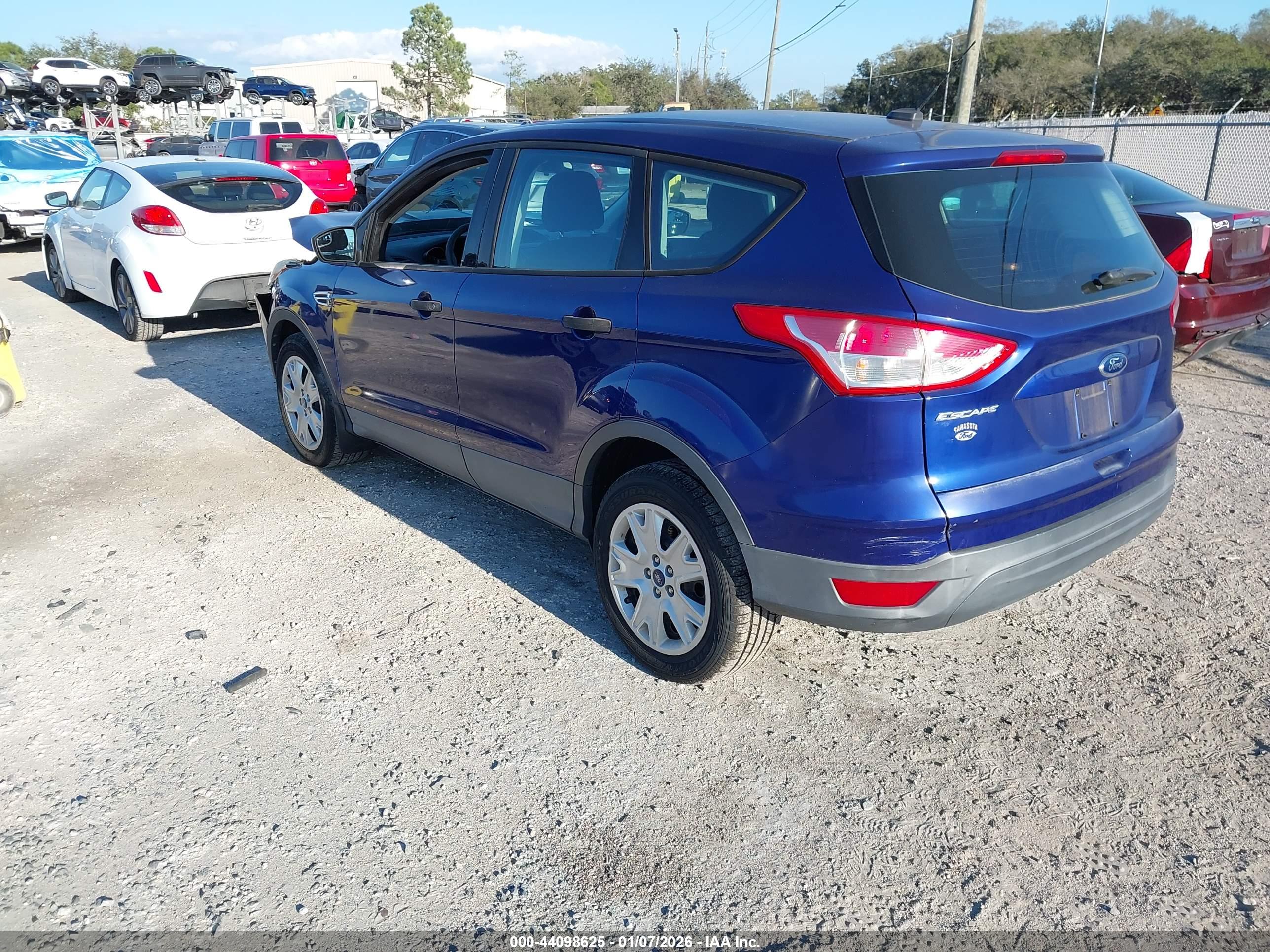 FORD ESCAPE image 3