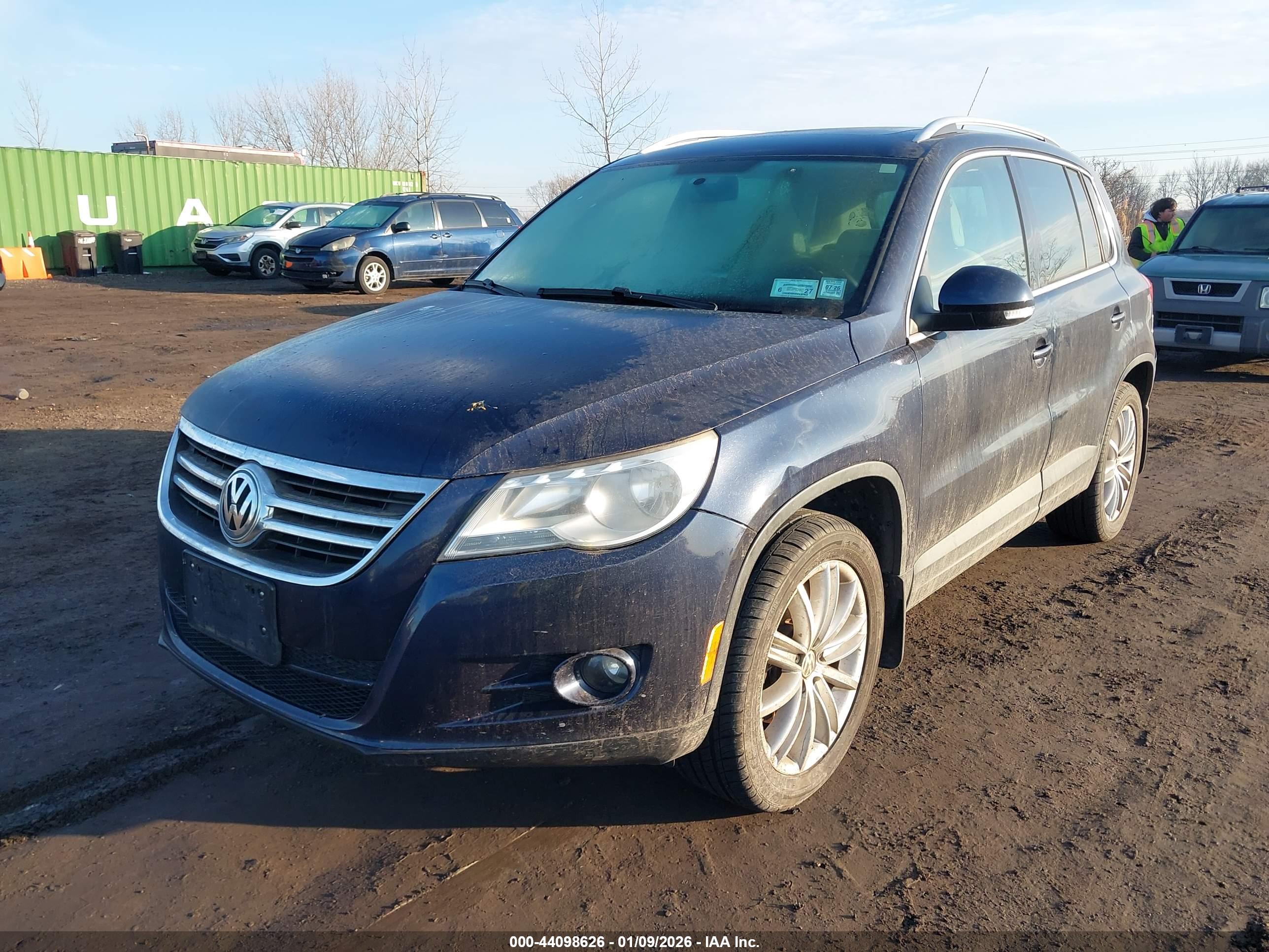 VOLKSWAGEN TIGUAN image 6