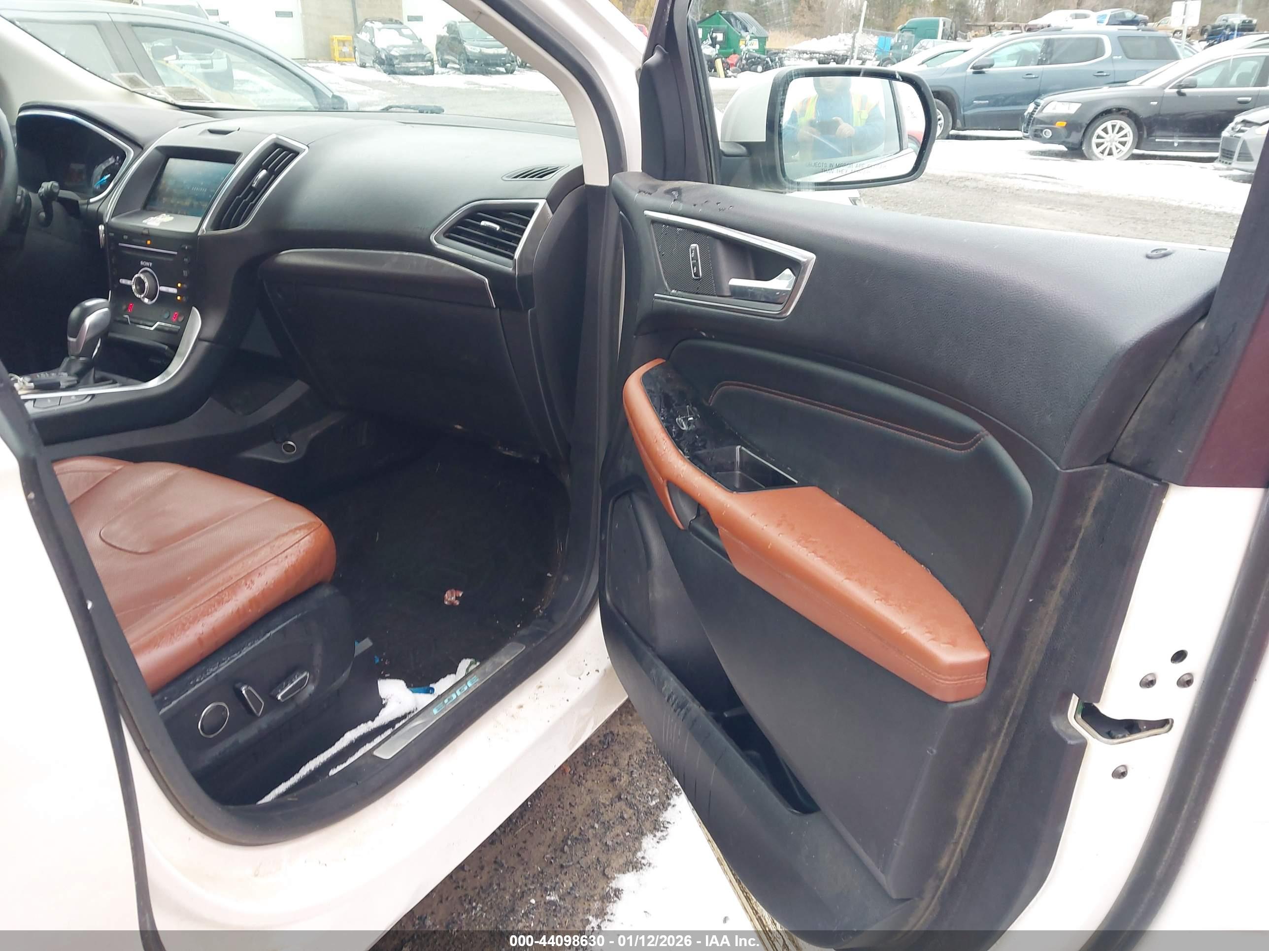 FORD EDGE image 5