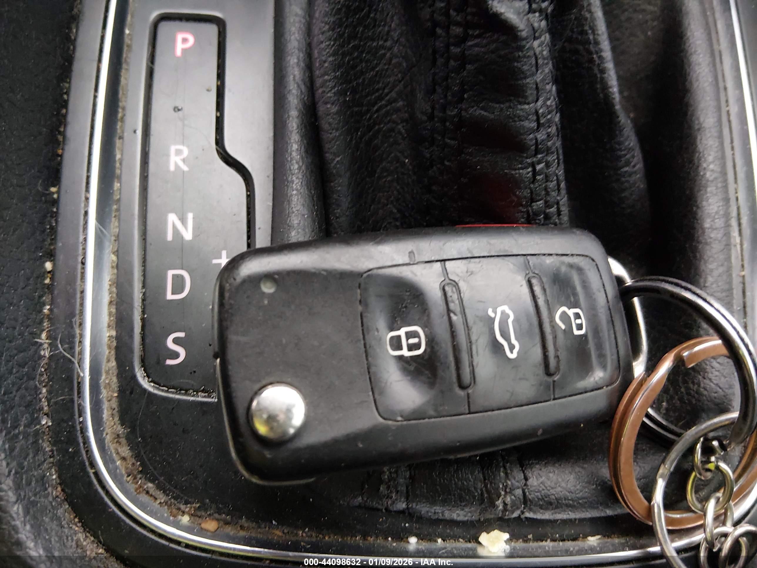 VOLKSWAGEN JETTA image 11