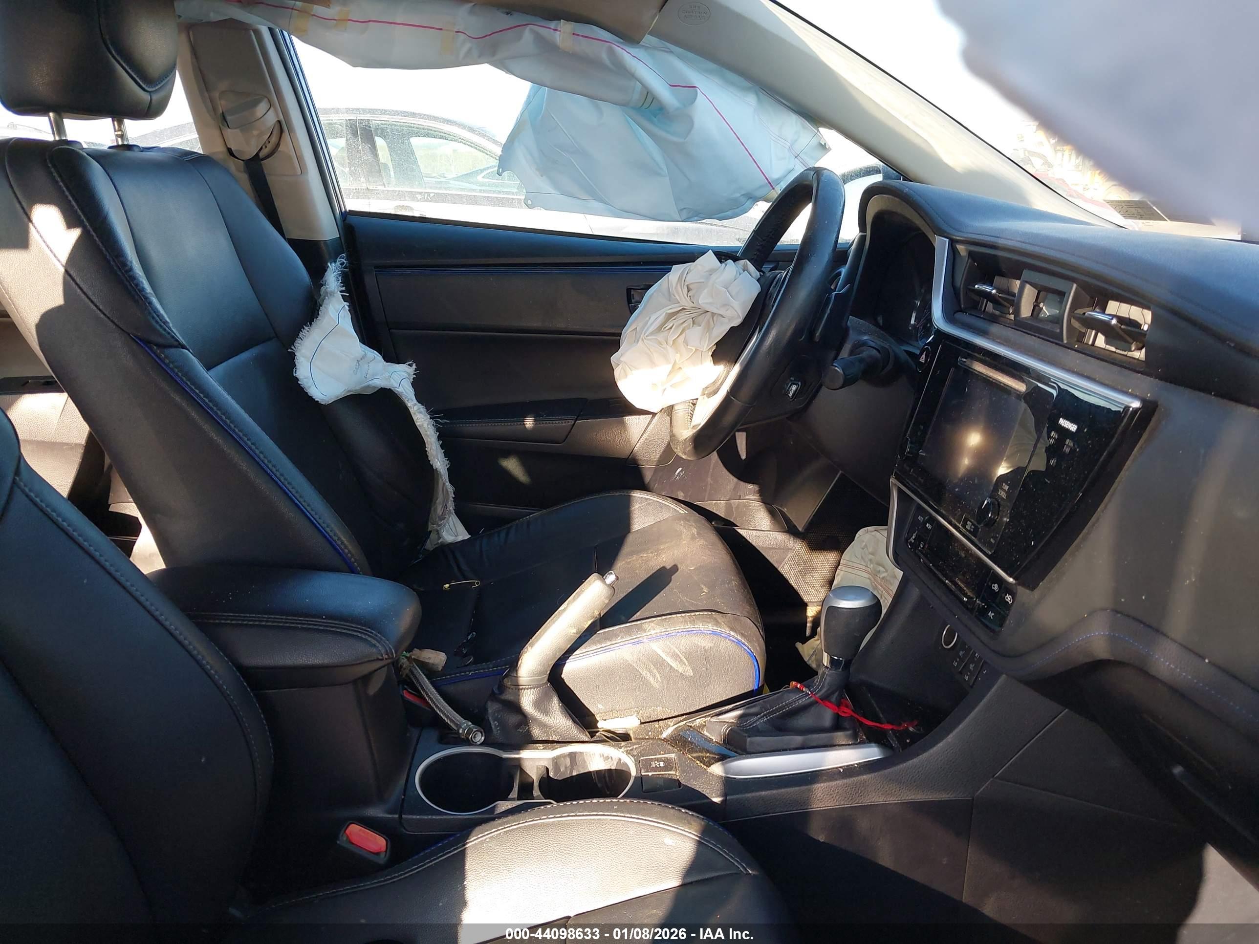 TOYOTA COROLLA image 5