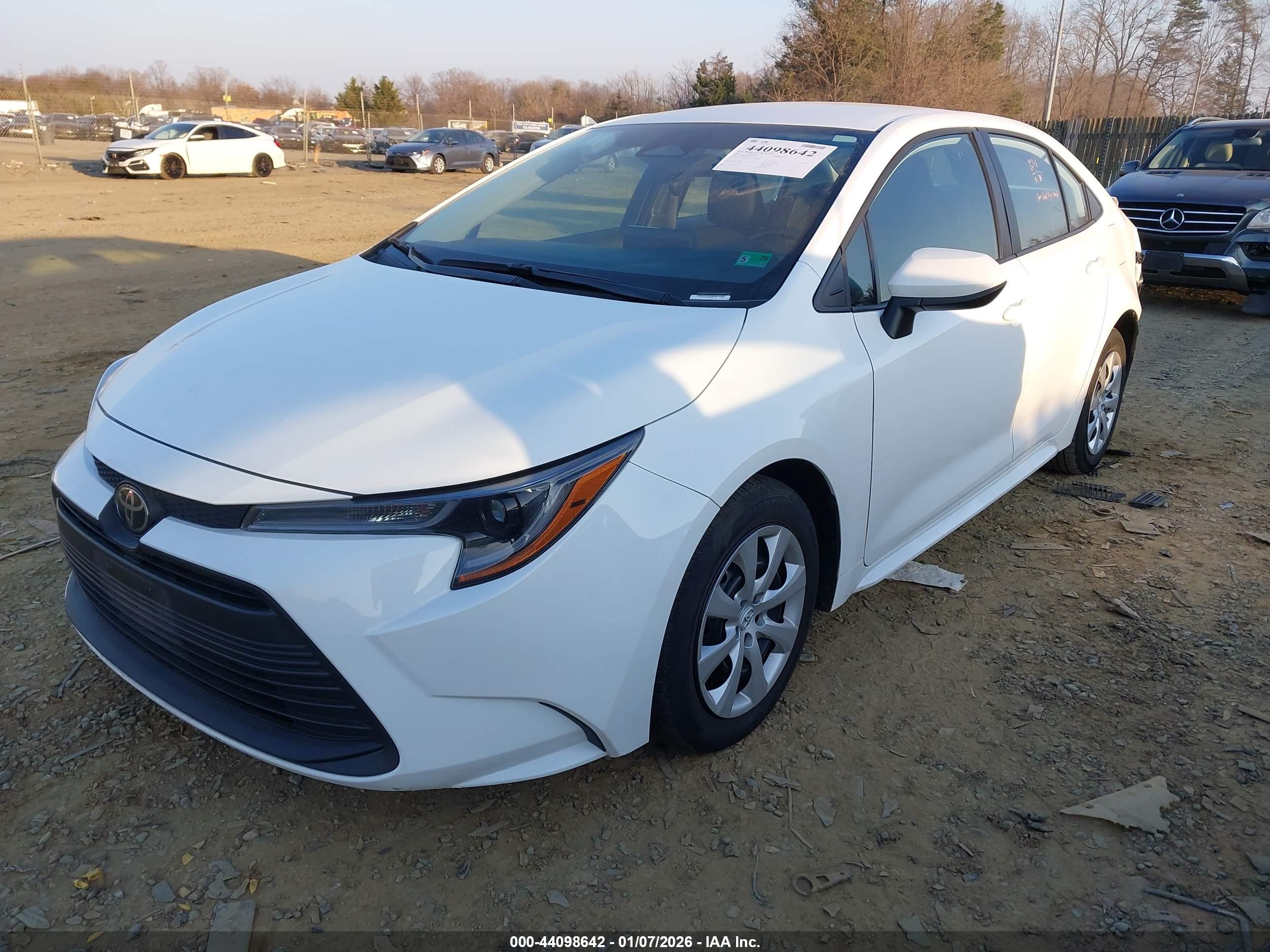 TOYOTA COROLLA image 2