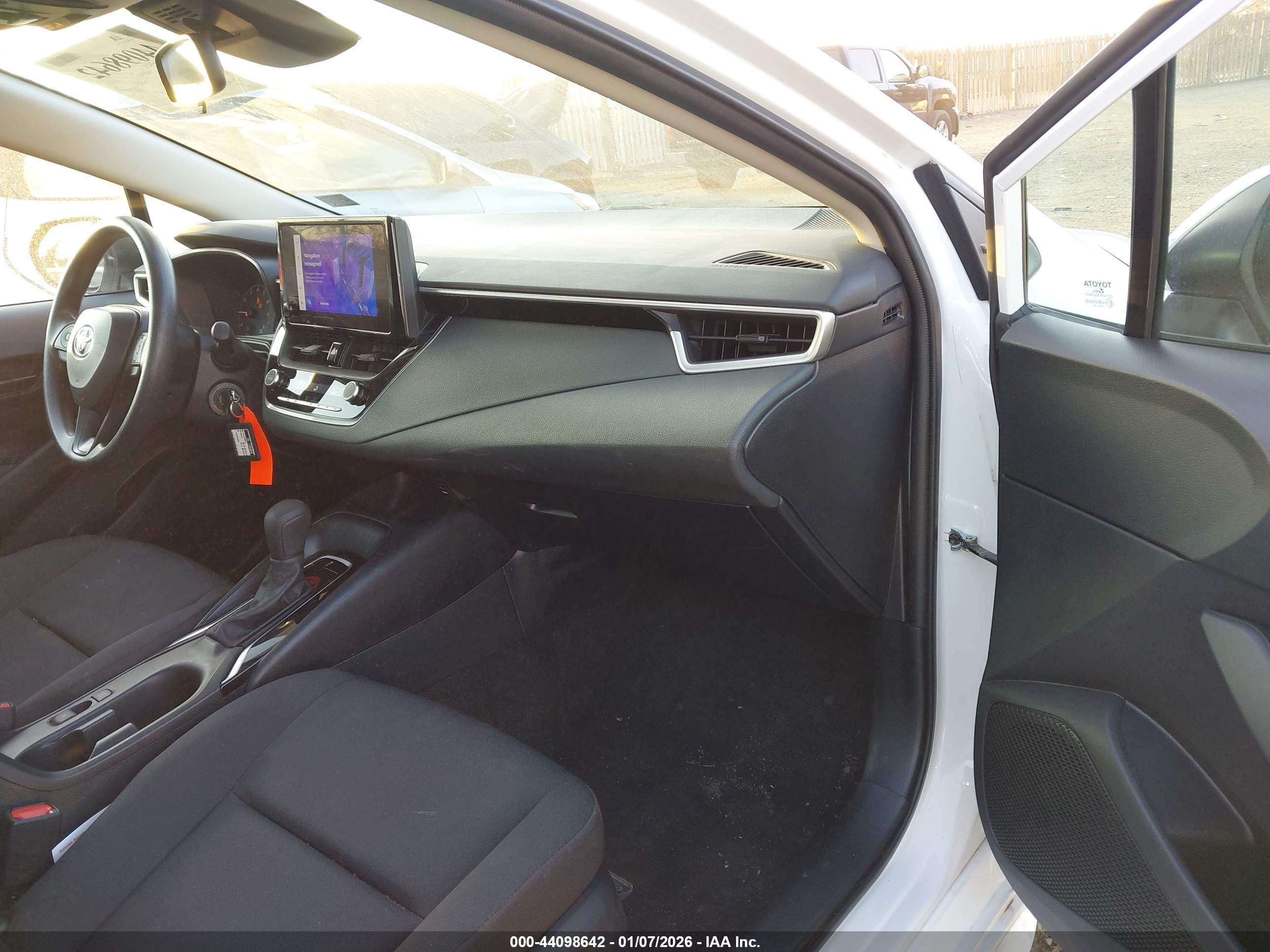 TOYOTA COROLLA image 5
