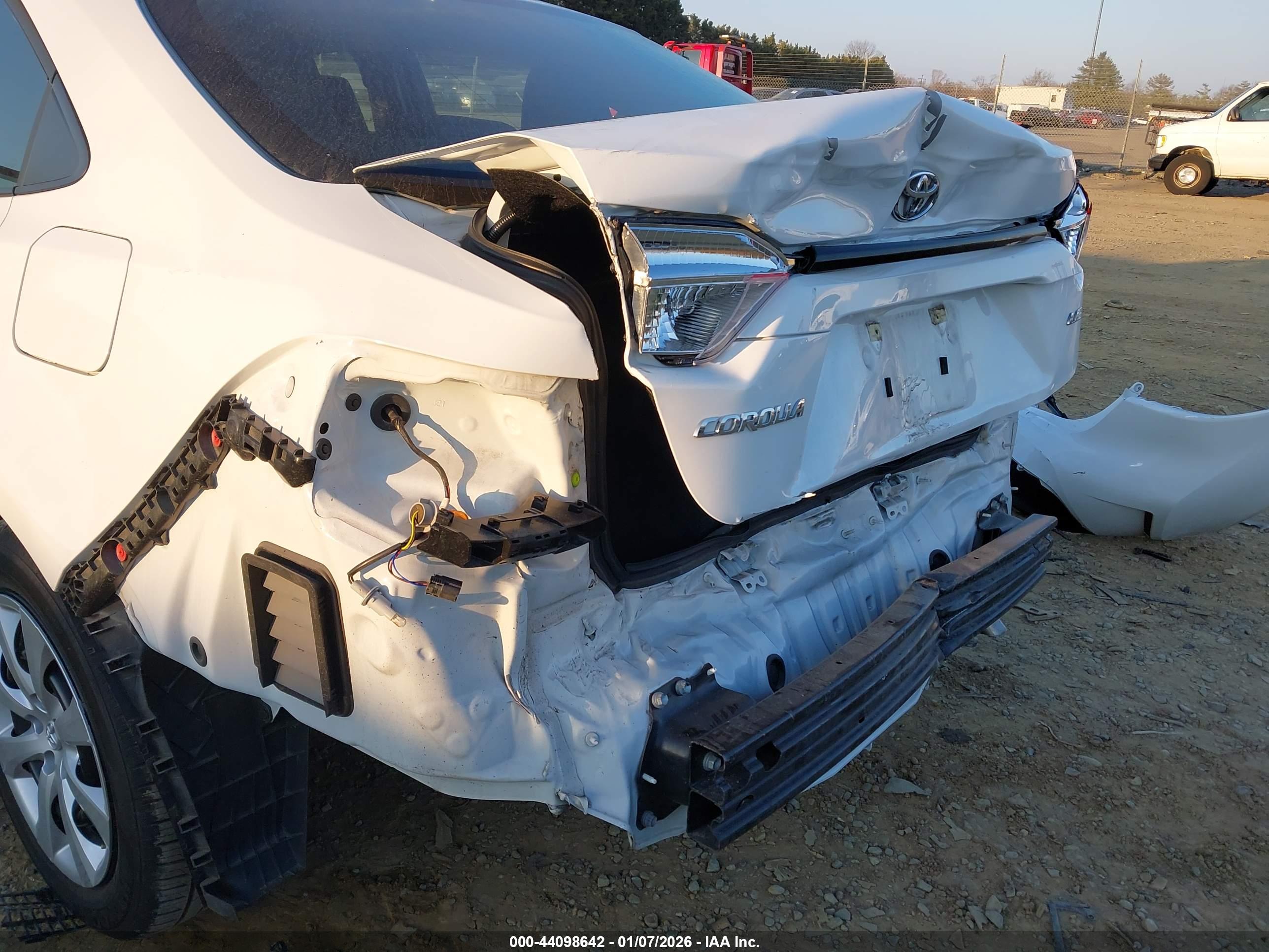 TOYOTA COROLLA image 6