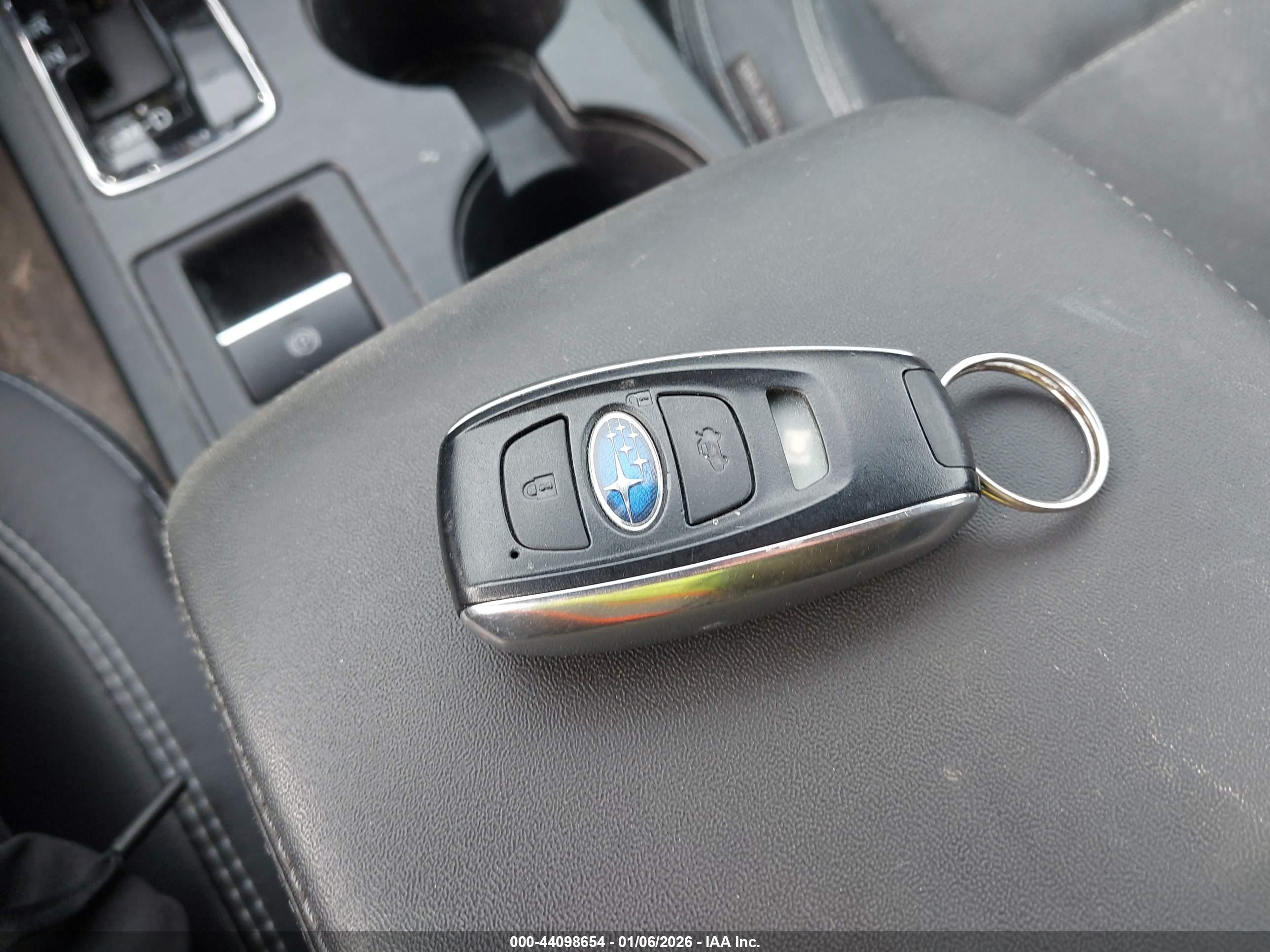 SUBARU OUTBACK image 11