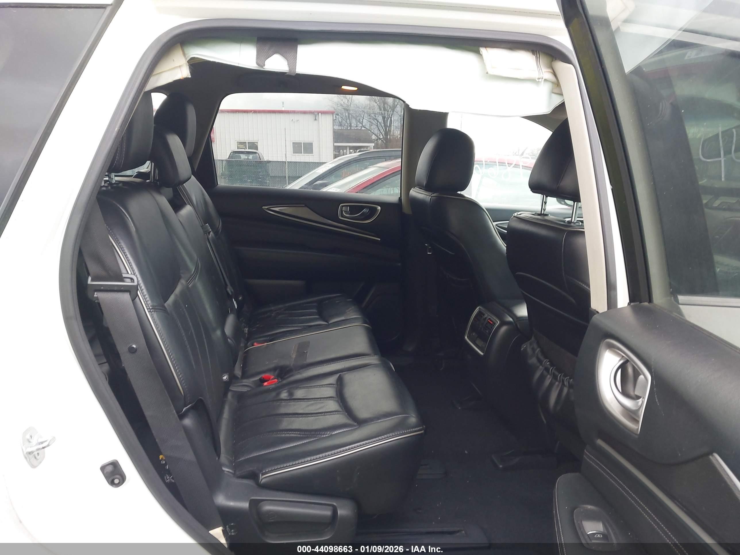 INFINITI QX60 image 8