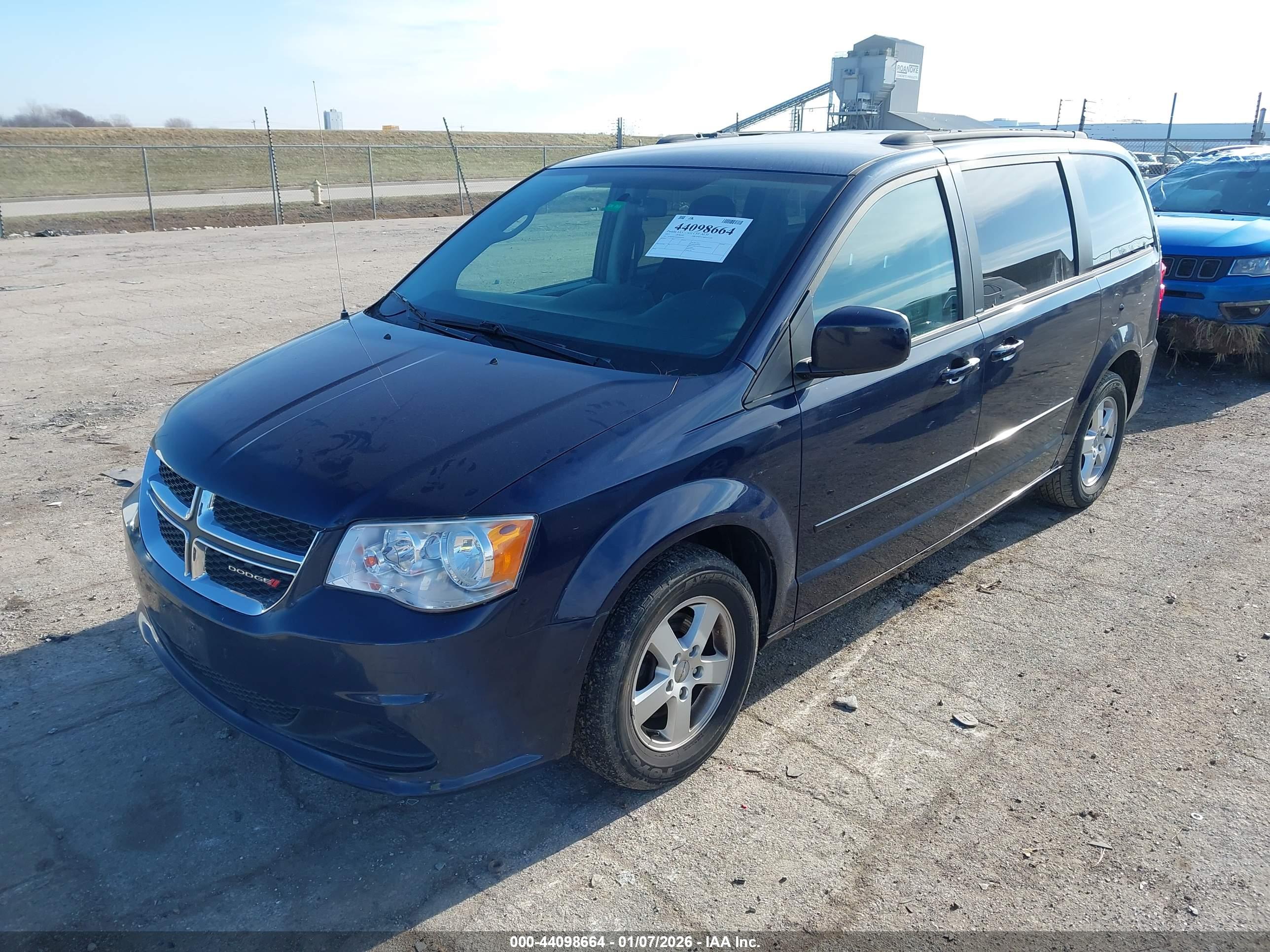 DODGE GRAND image 2