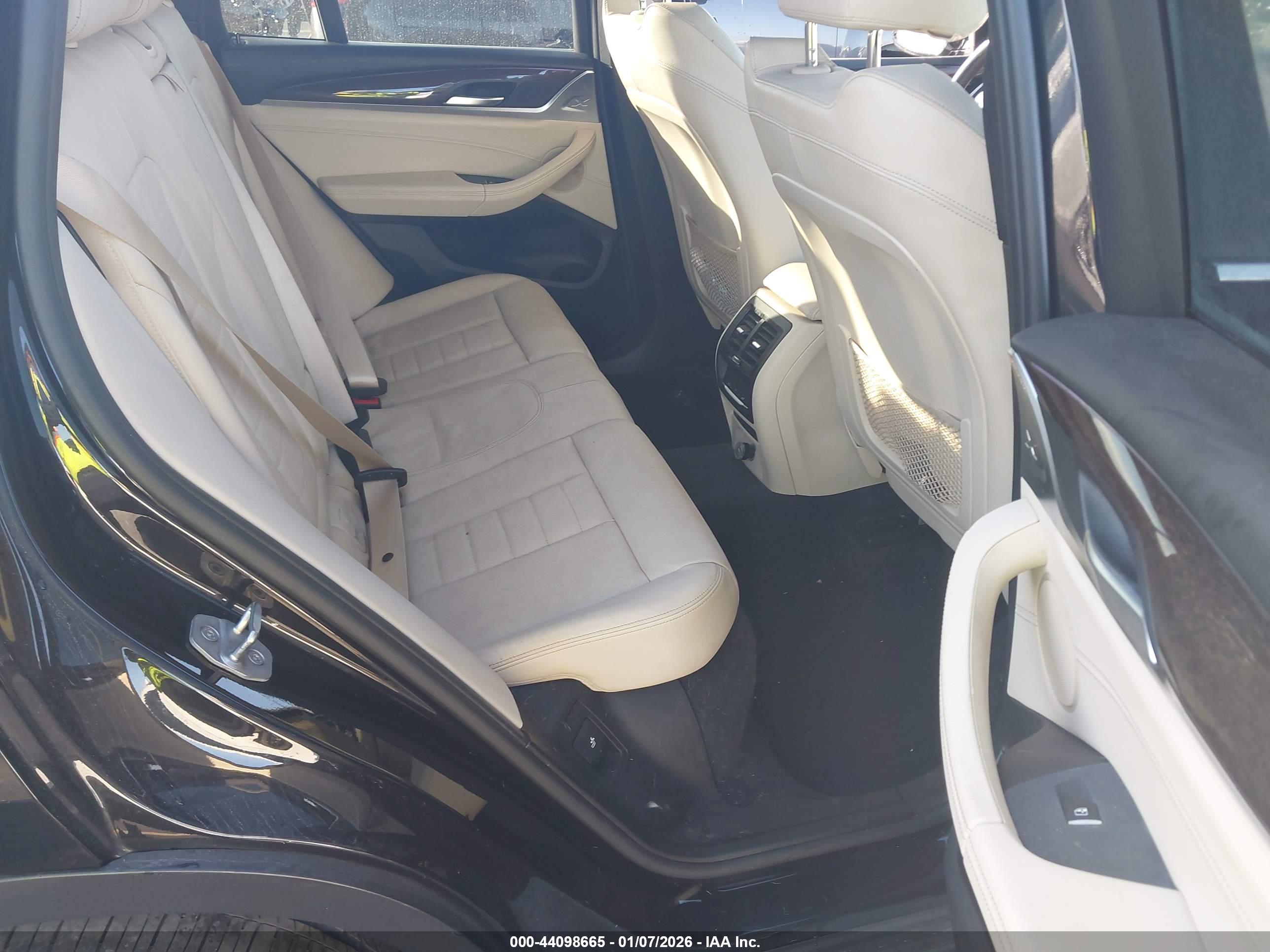 BMW X3 image 8
