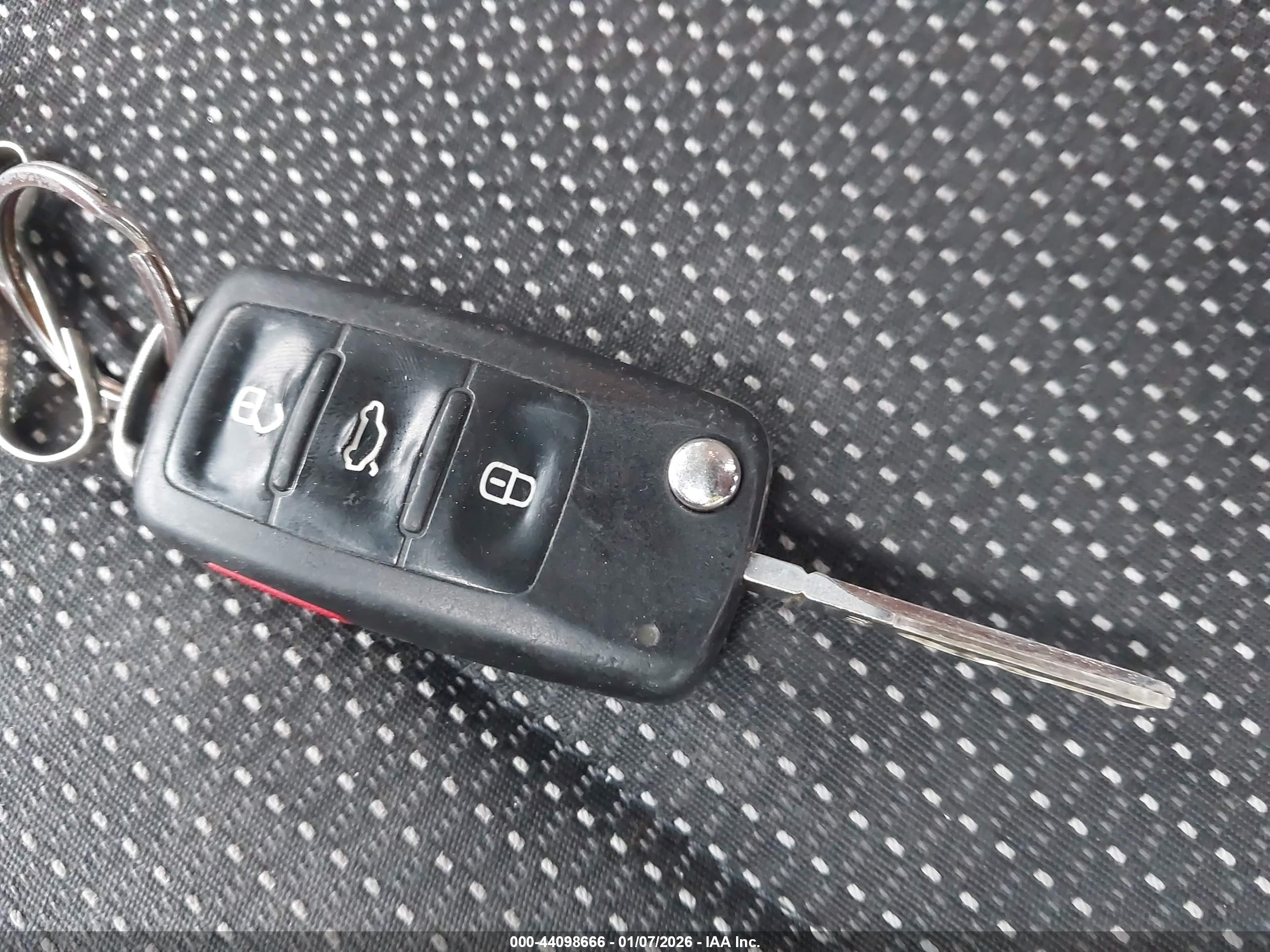 VOLKSWAGEN PASSAT image 11