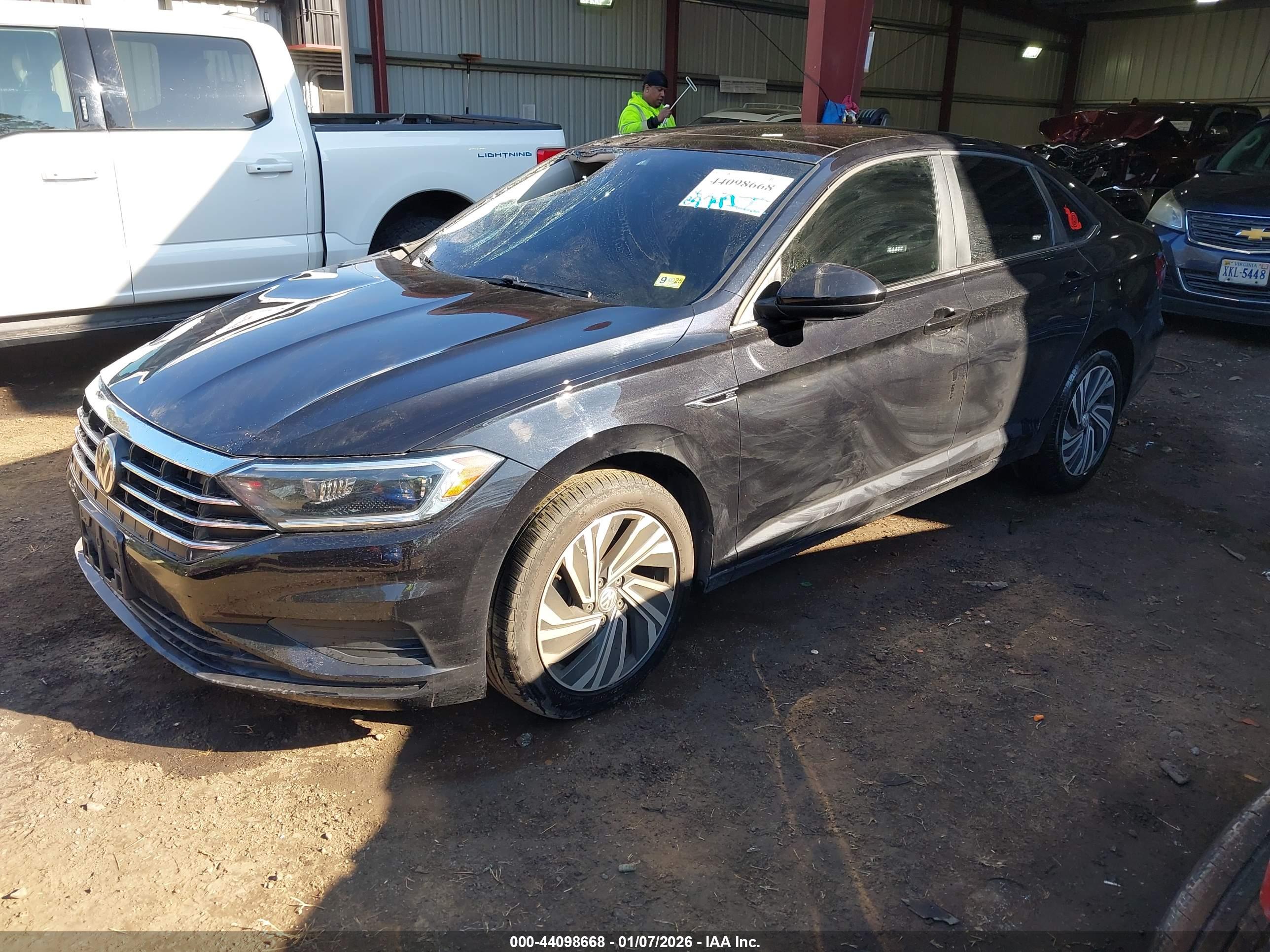 VOLKSWAGEN JETTA image 2