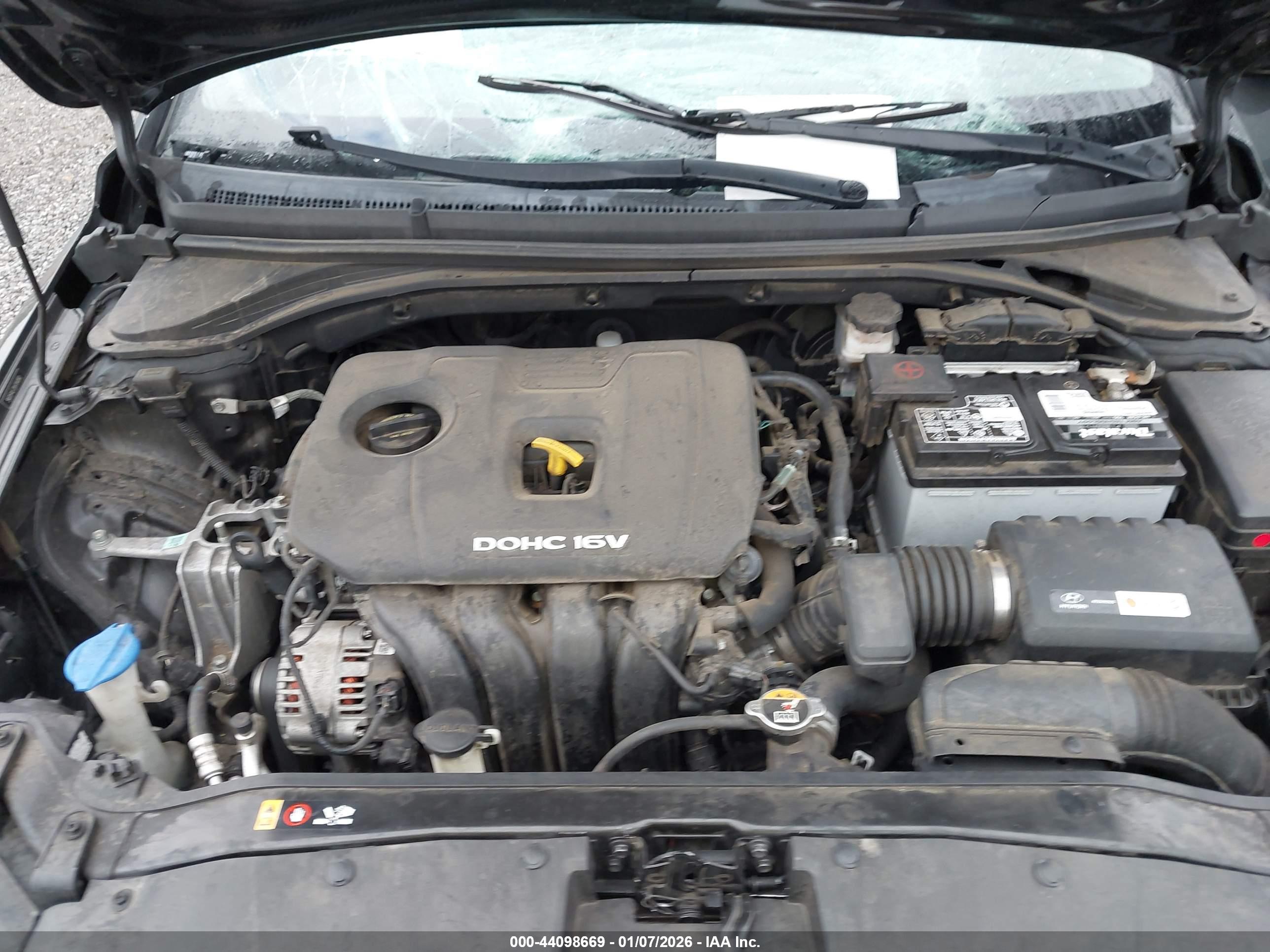 HYUNDAI ELANTRA image 10